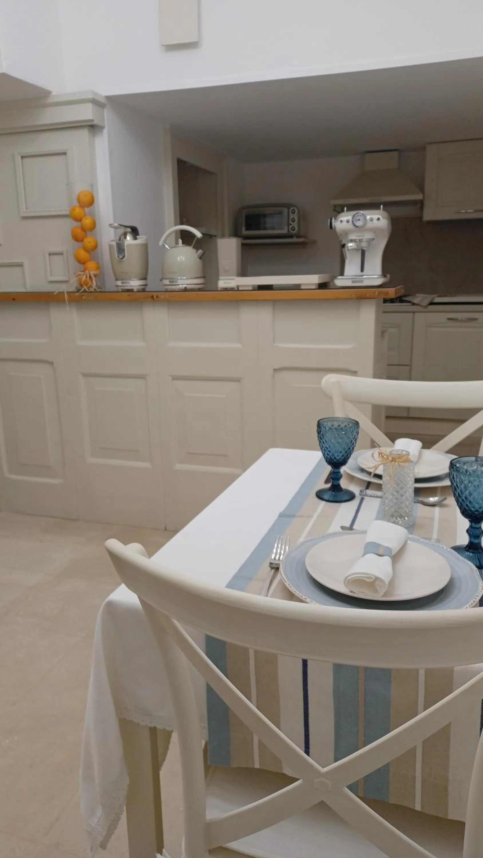 Dining area in Sea Suites