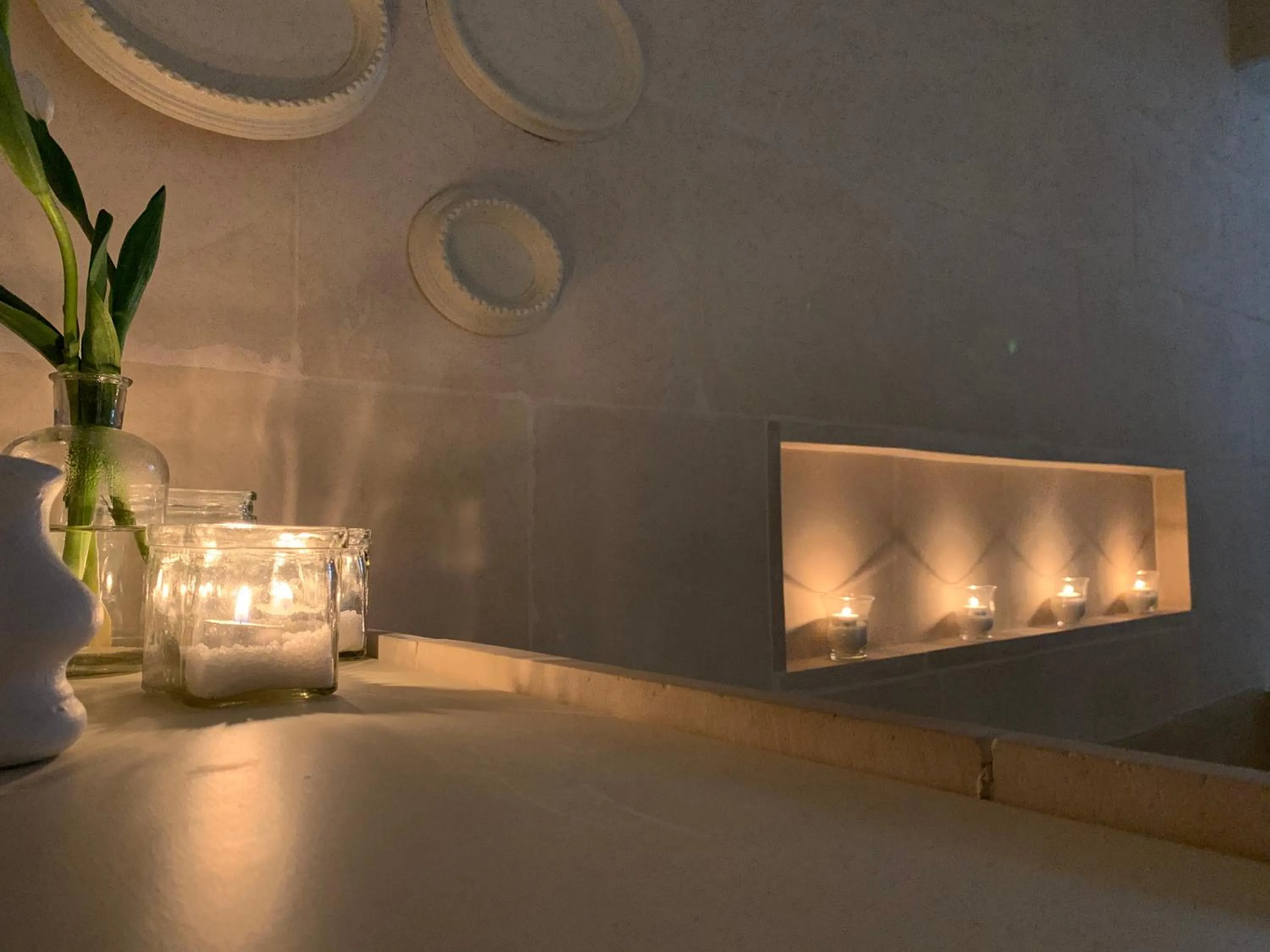 Hot Tub in Sea Suites