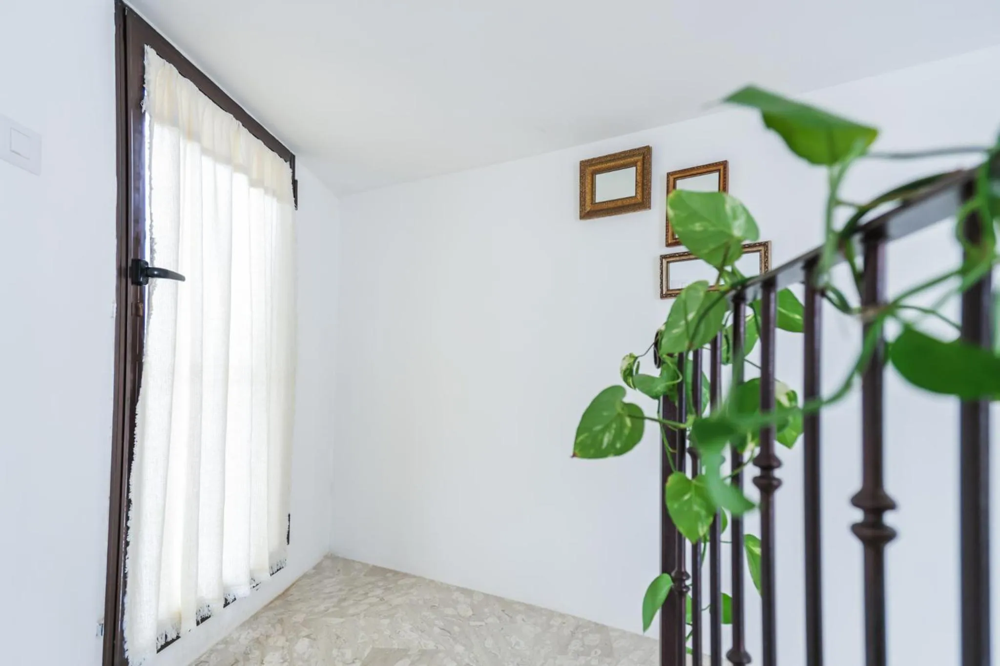 Facade/entrance, Bed in Sea Suites