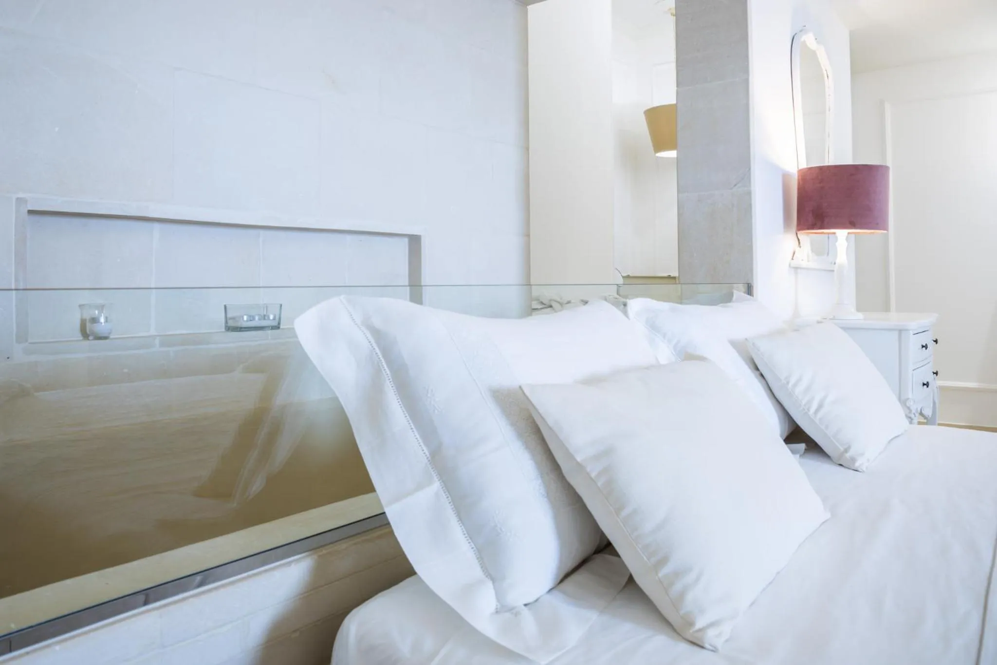 Bed in Sea Suites