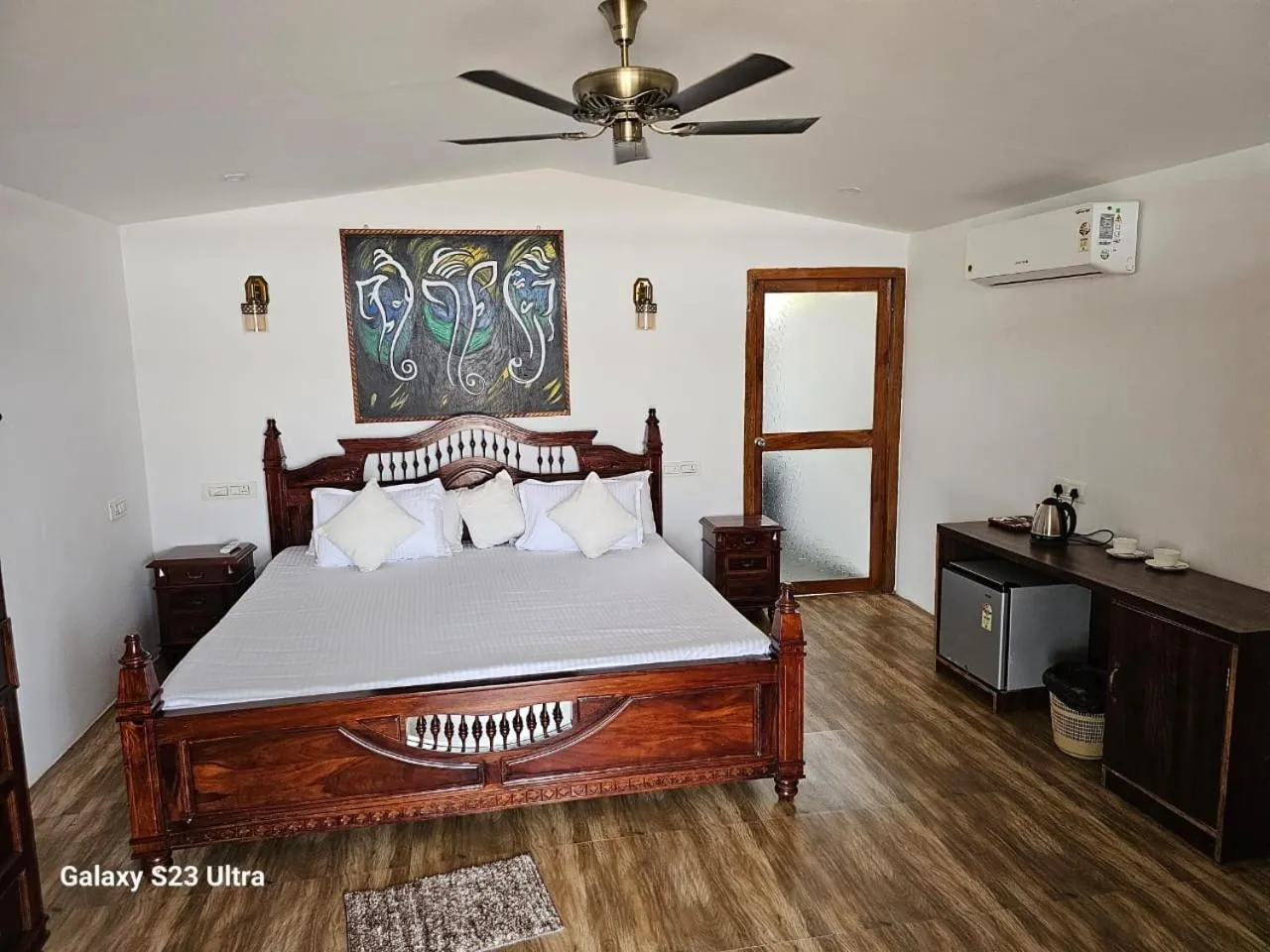 Bed in Agonda Beach Villa