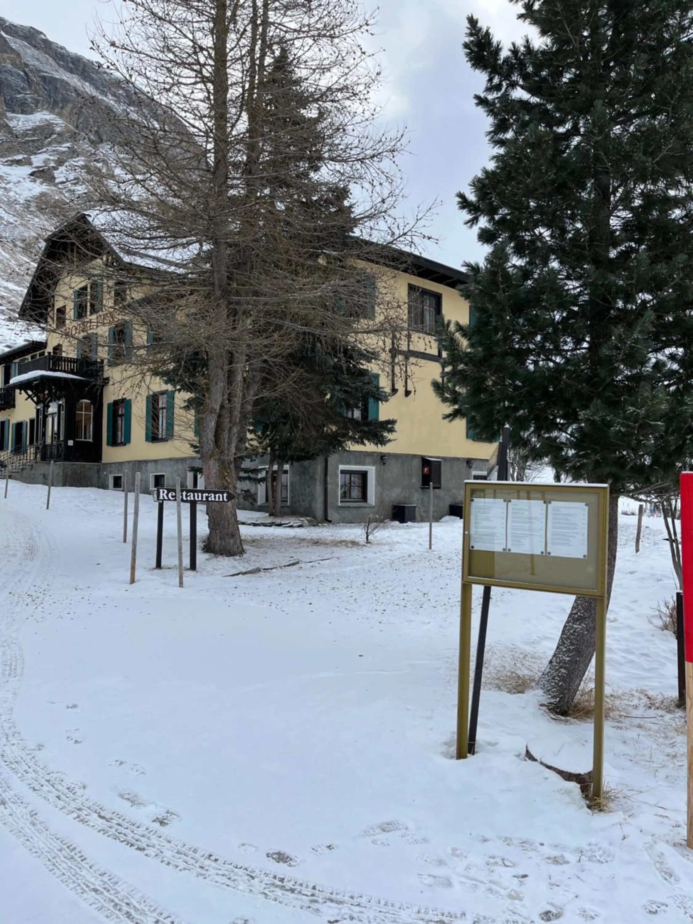 Property building in Hotel Fex