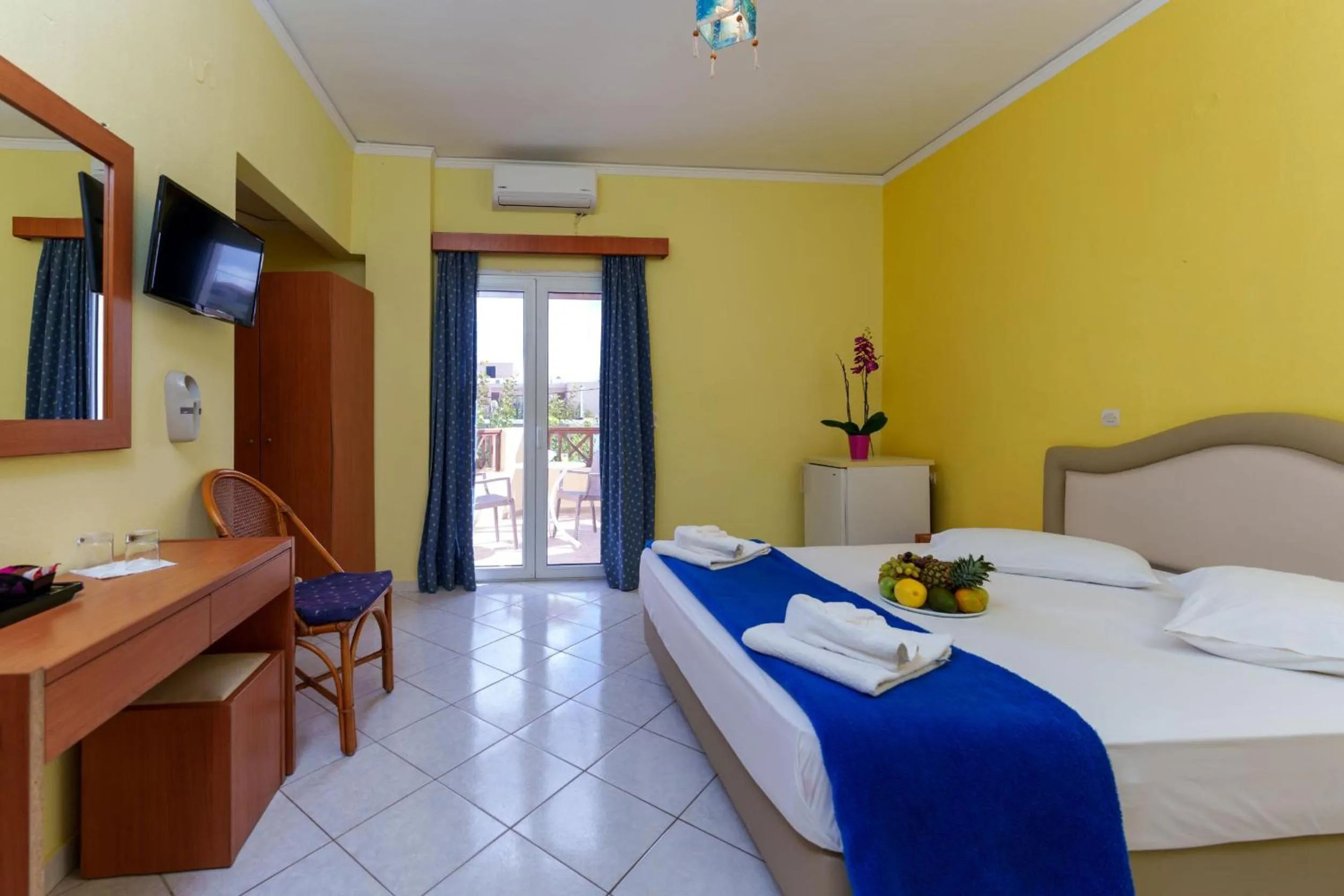 Bed in Dedalos Beach Hotel