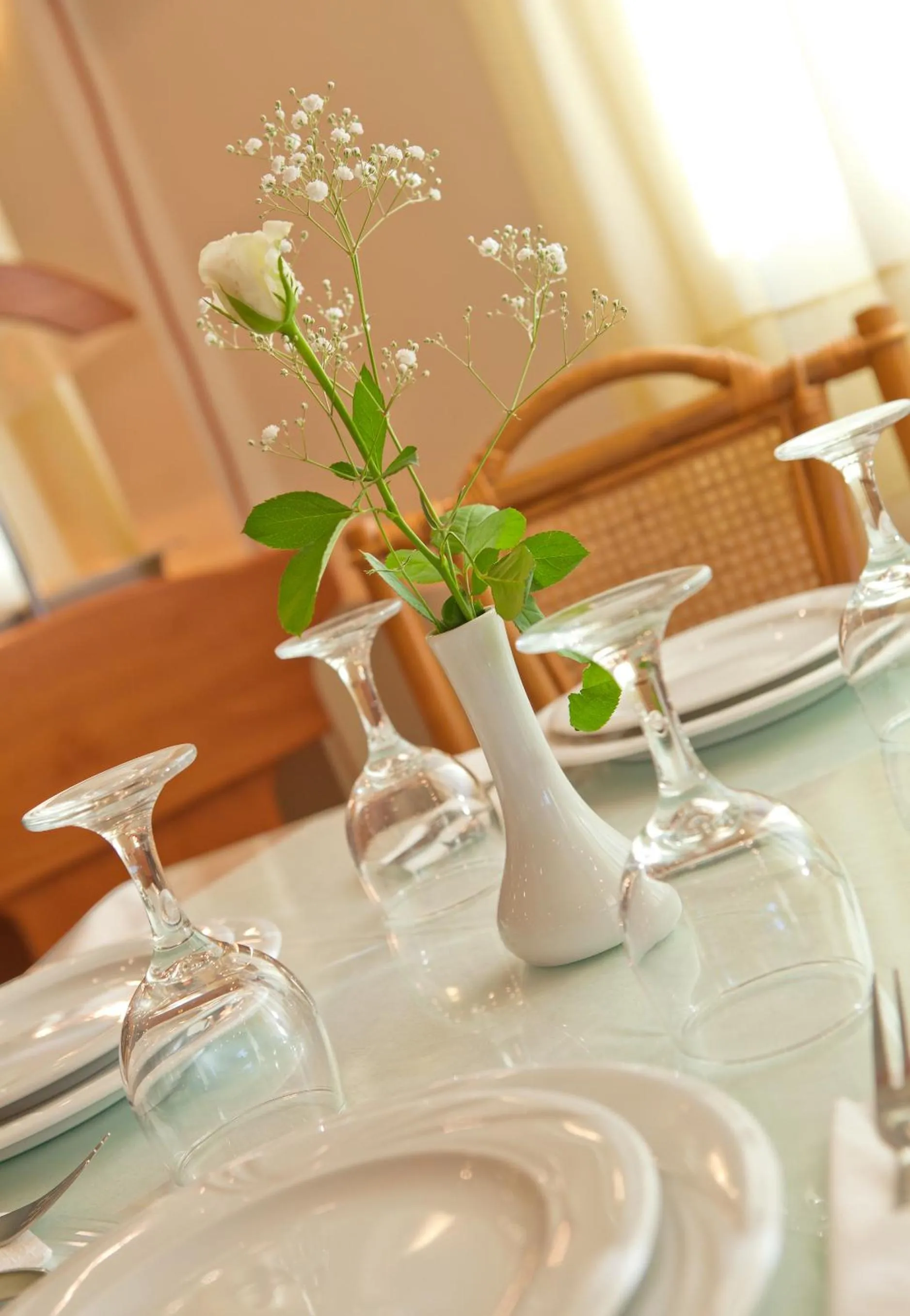 Restaurant/places to eat in Dedalos Beach Hotel