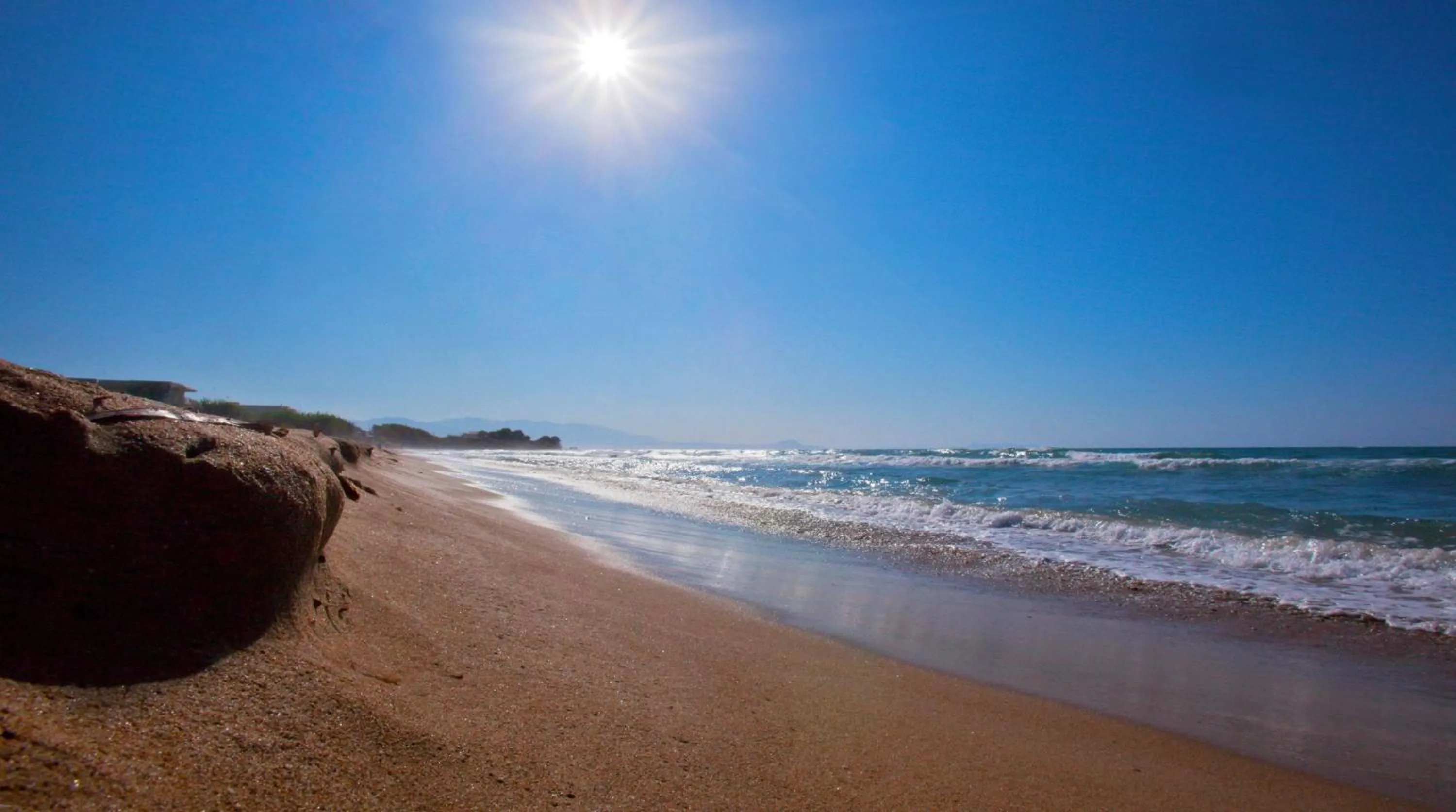 Beach in Dedalos Beach Hotel