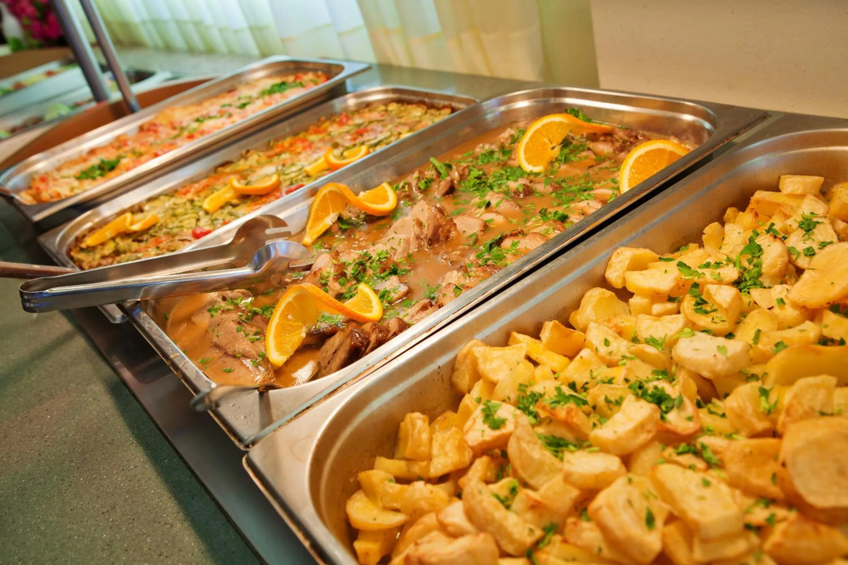 Food and drinks in Dedalos Beach Hotel