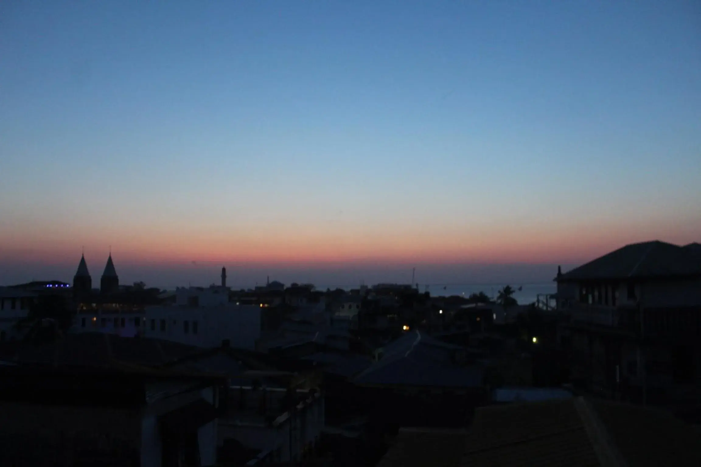 Economy Triple Room with Shared Bathroom in Bottoms Up Economy Triple Room with Shared Bathroom in Bottoms Up