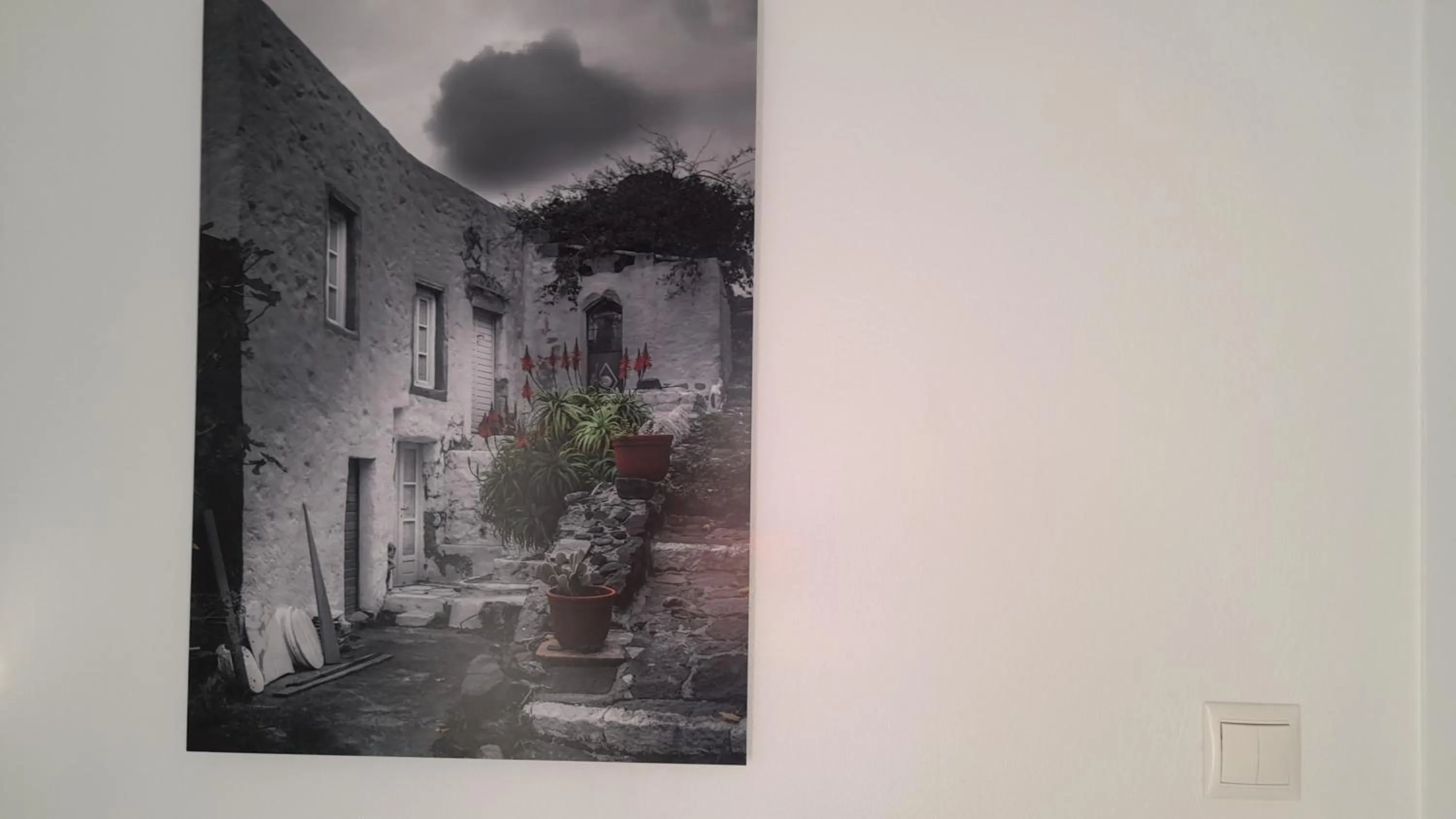 Decorative detail in Hotel Ippocampos Studios