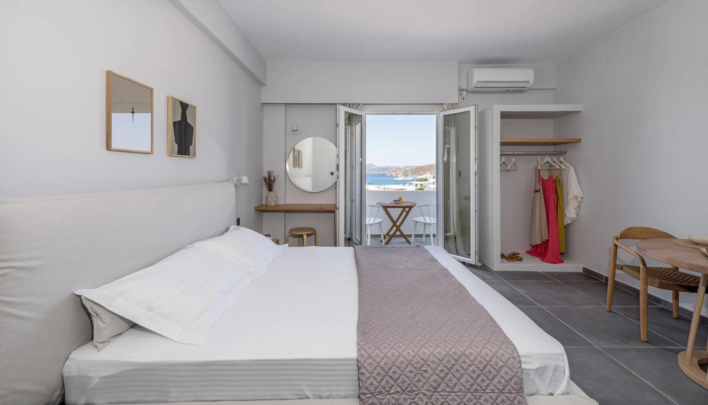 Bed in Hotel Ippocampos Studios