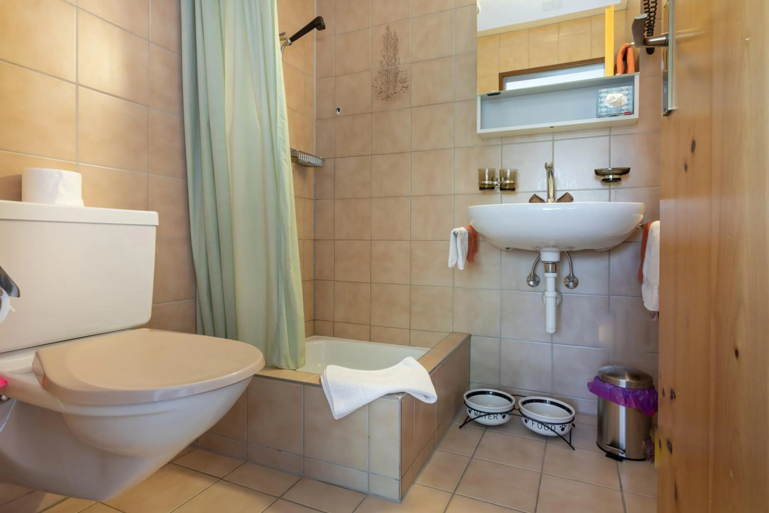 Shower in Hotel Gravas Lodge - Das Hotel für Gäste mit Hund