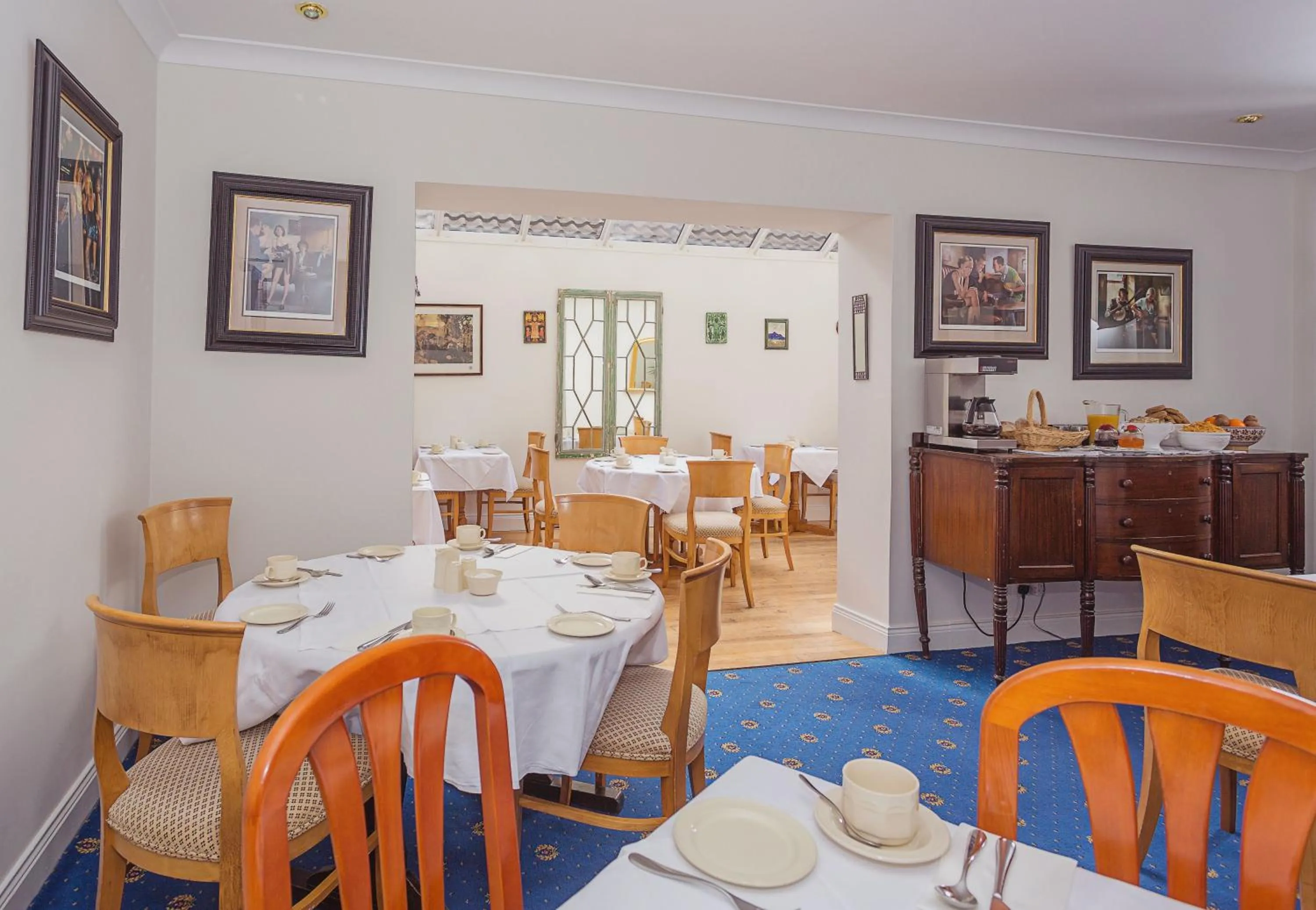 Dining area in Abbey Lodge