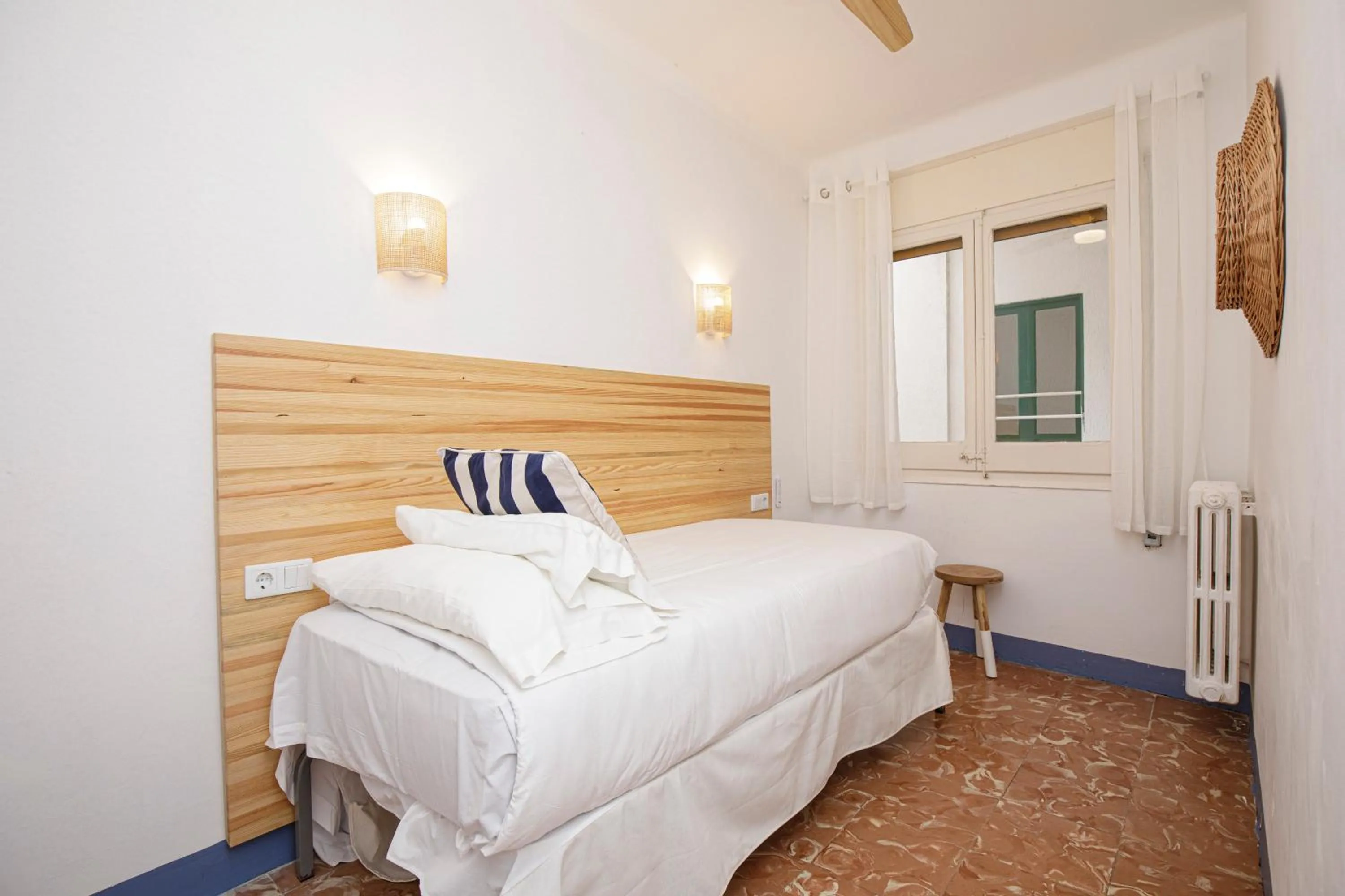 Bedroom, Bed in Hotel Casa Mas