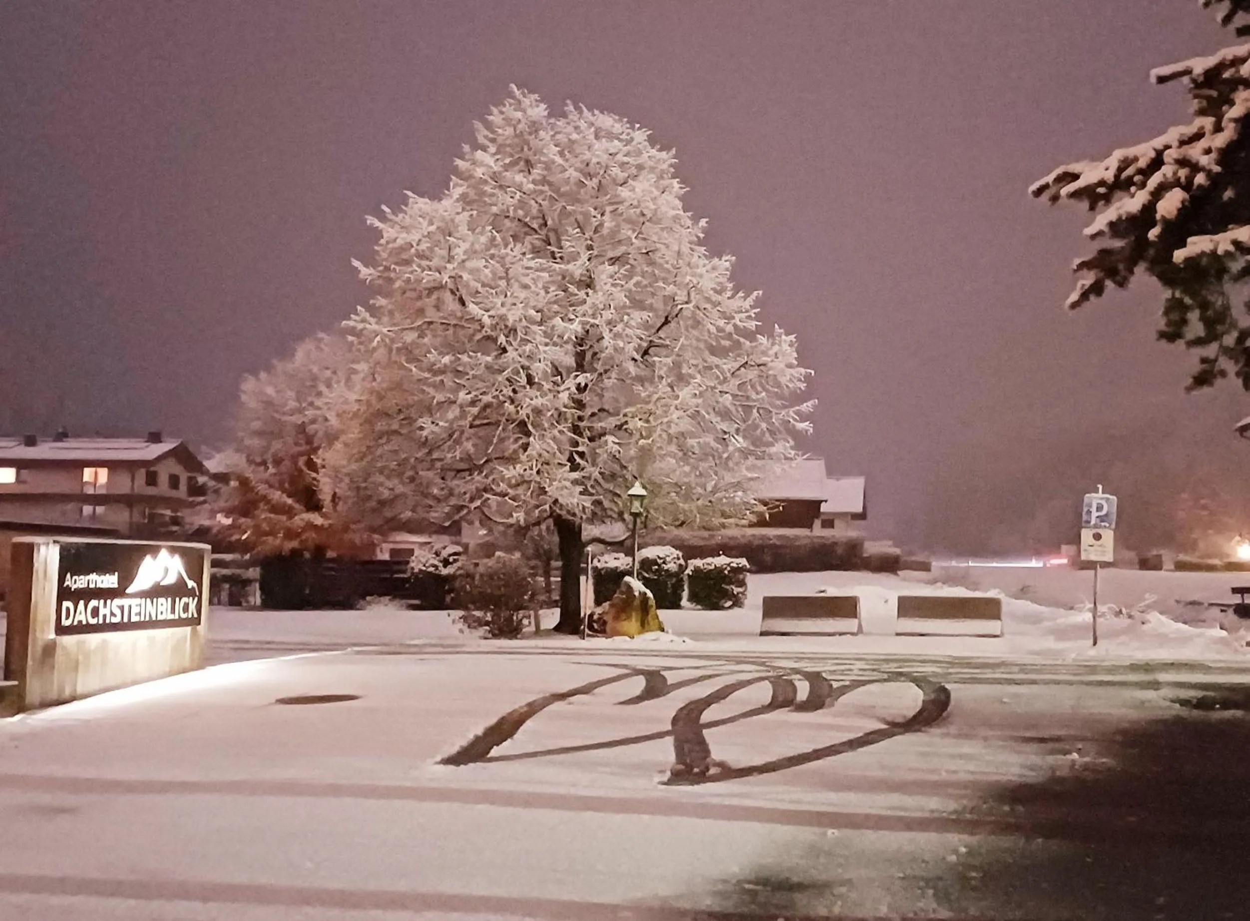 Parking in Aparthotel Dachsteinblick
