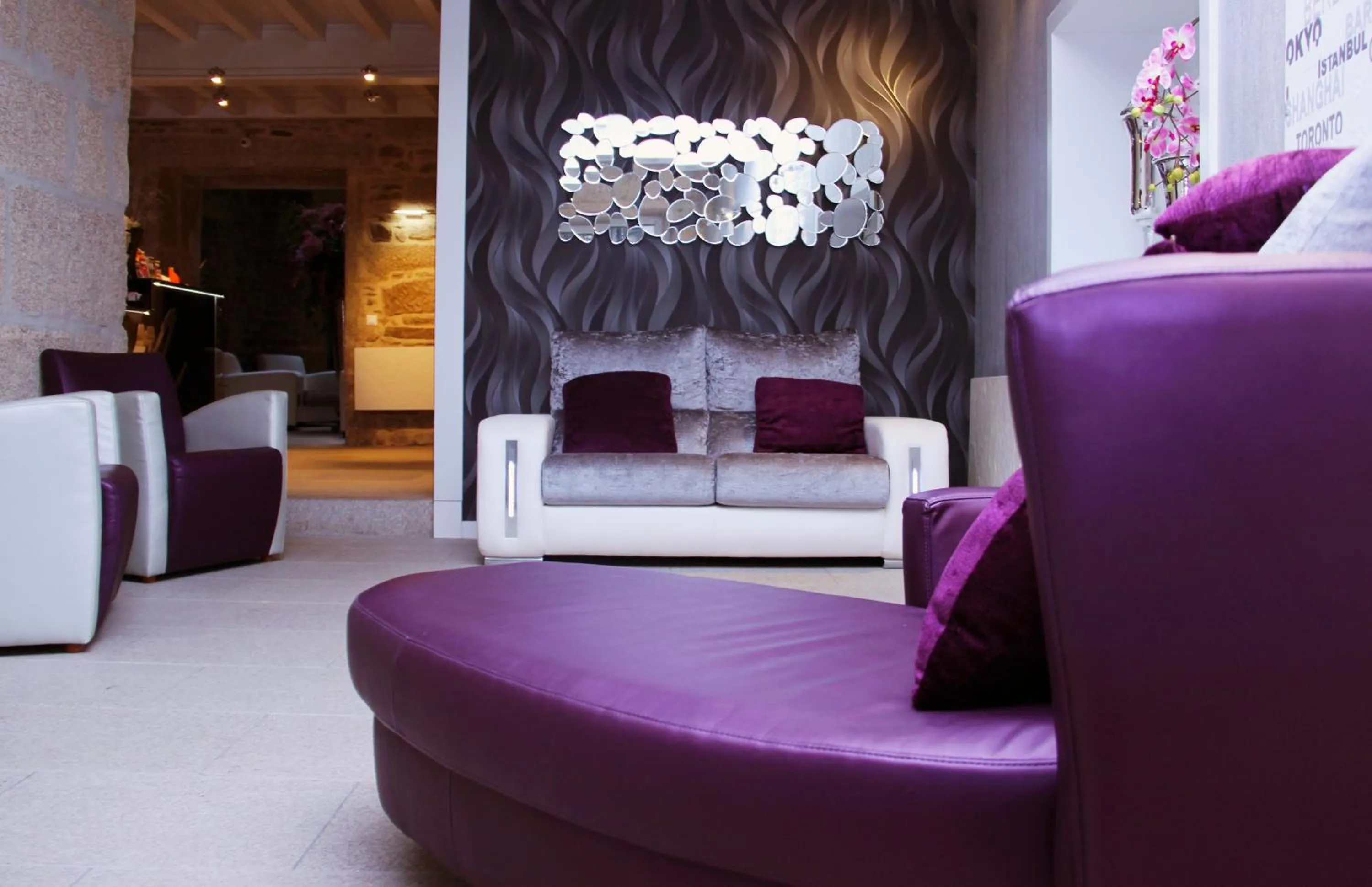 Facade/entrance in Hotel Montenegro Compostela