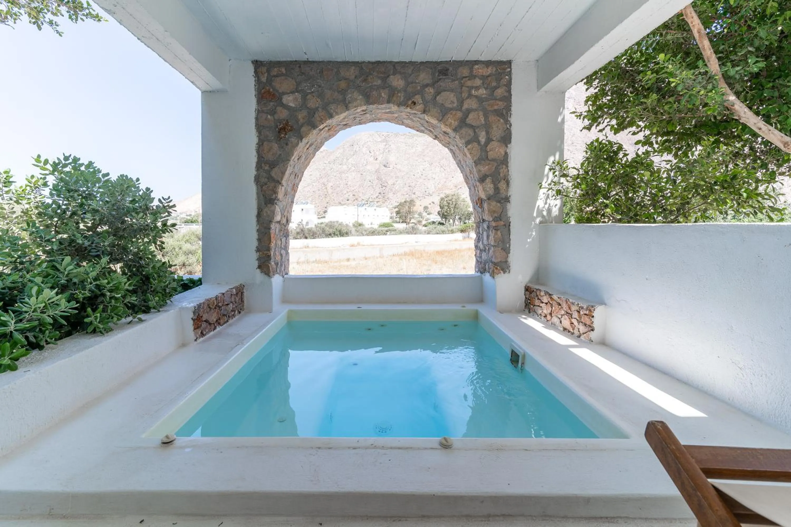 Hot Tub in Loukas & Emma Eco Houses