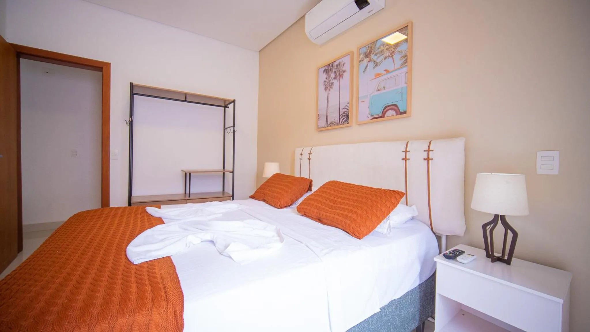 Bed in Residencial Las Salinas