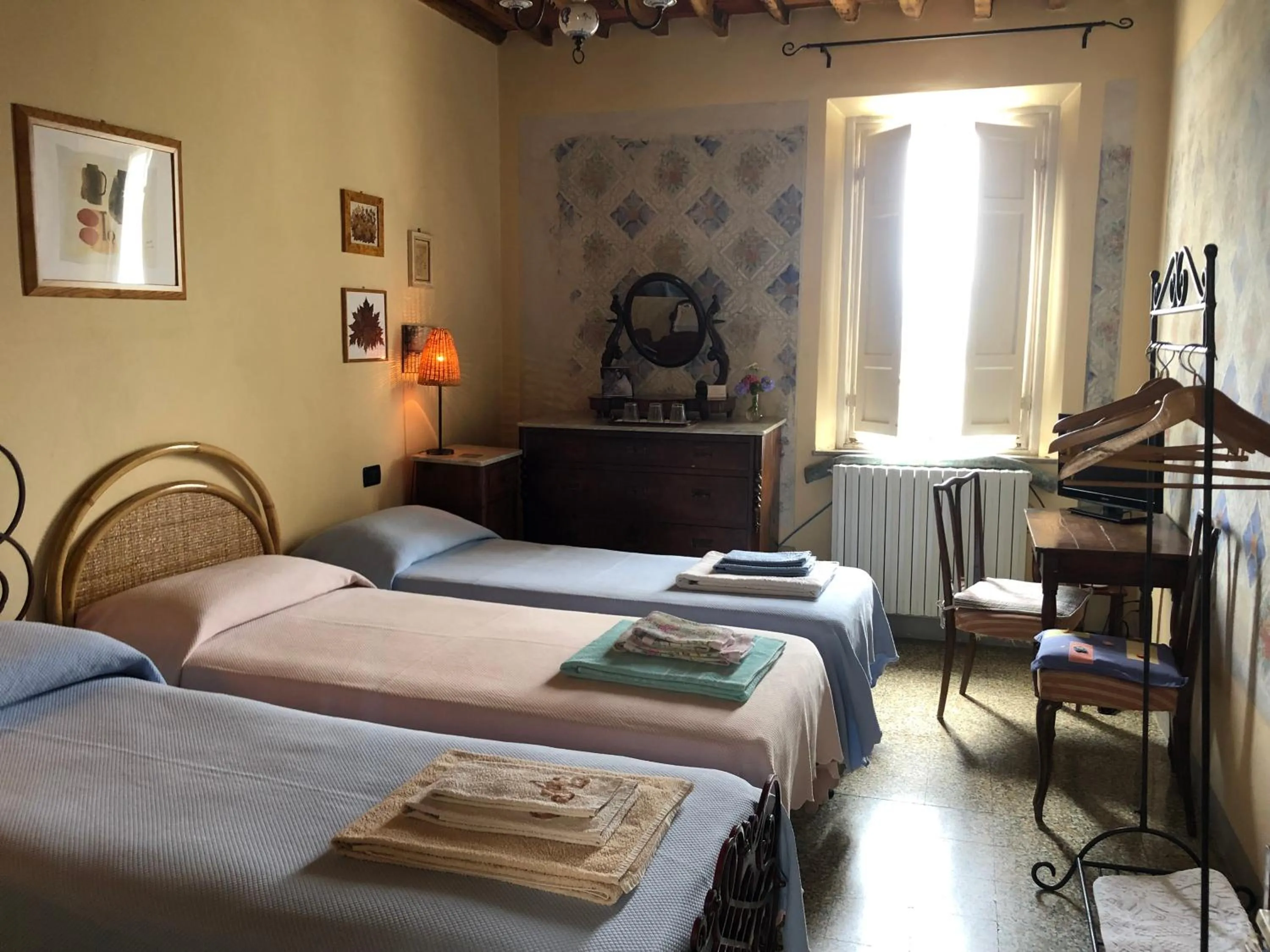 Photo of the whole room, Bed in Casa Marcè a "Sonno"