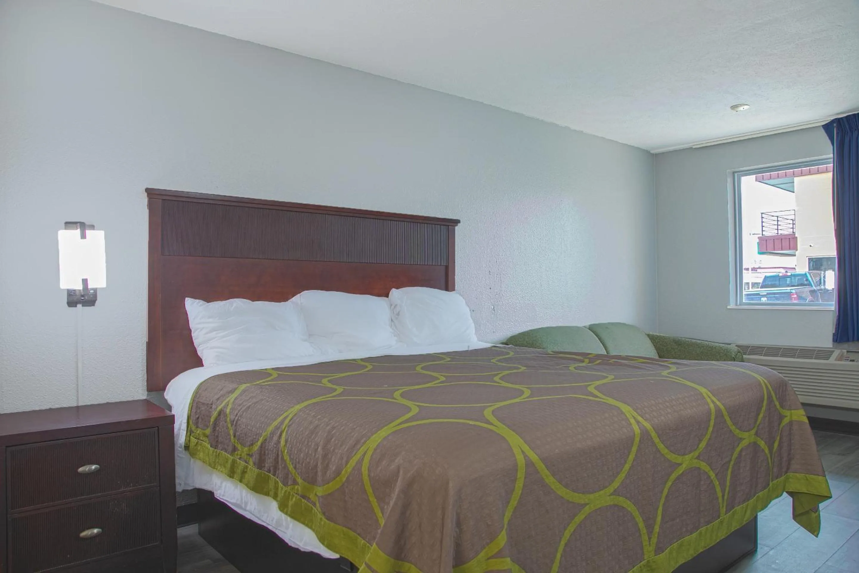 Bedroom, Bed in Masters Inn Augusta Washington Rd, I-20