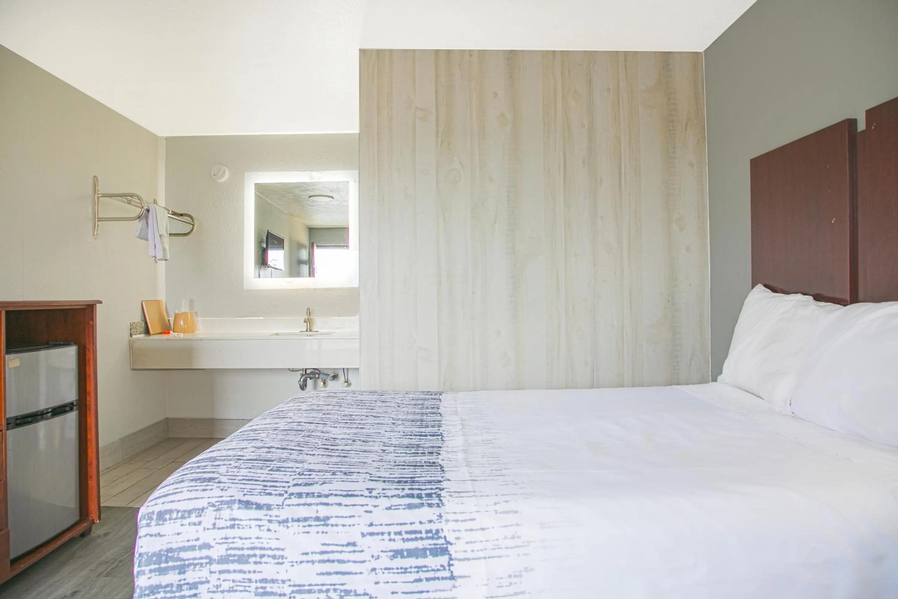 Bedroom, Bed in Masters Inn Augusta Washington Rd, I-20