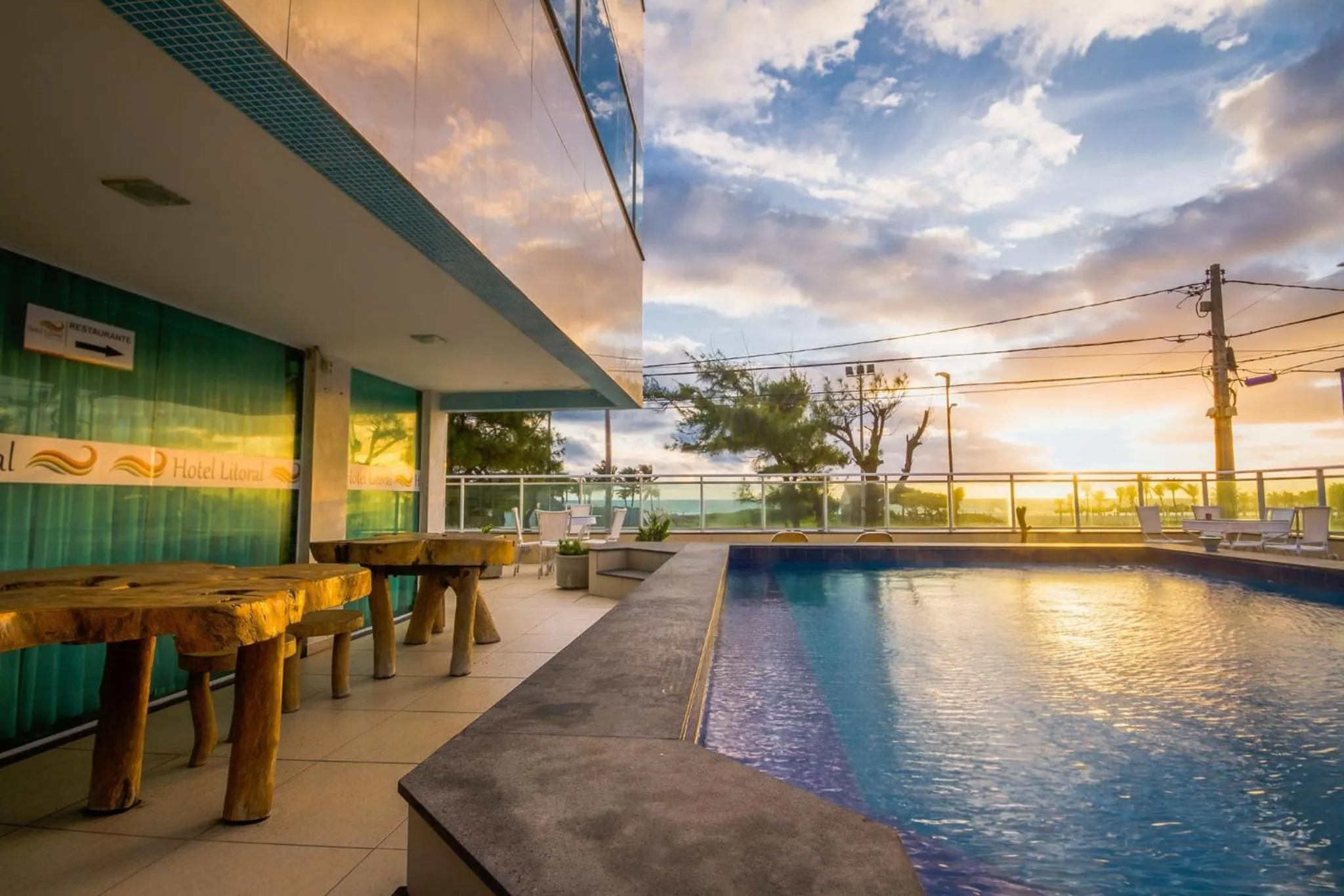 Swimming pool in Hotel Litoral Fortaleza