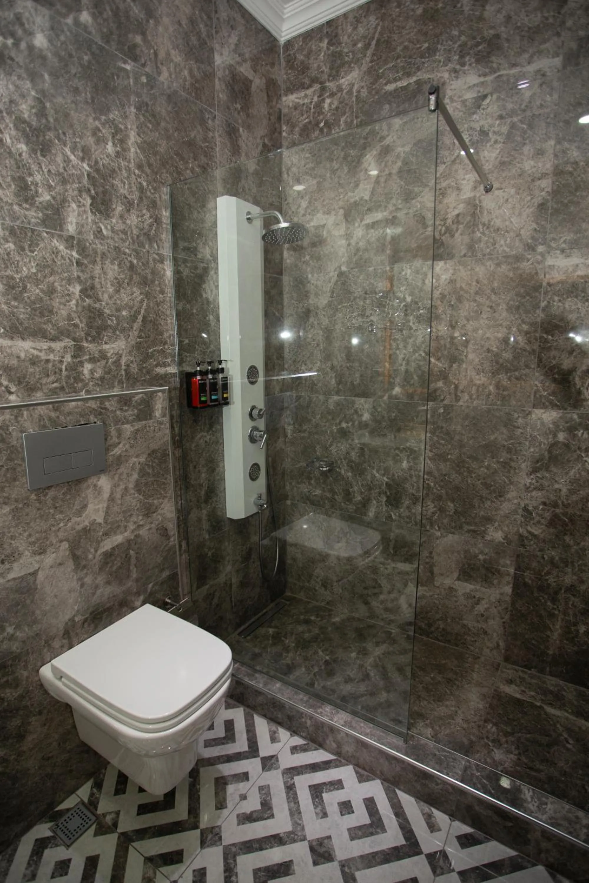 Shower in Batumi World Palace