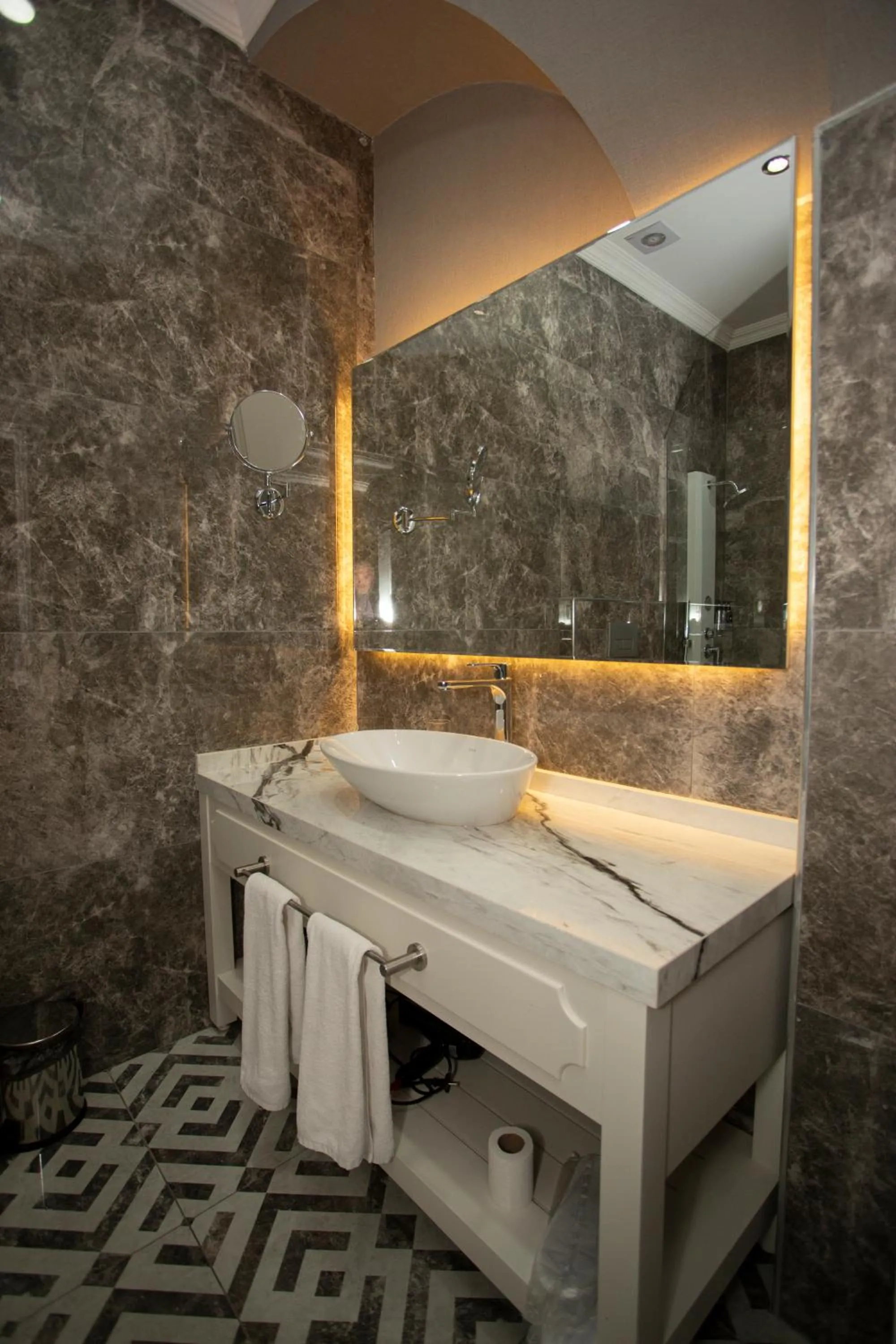 Bath in Batumi World Palace