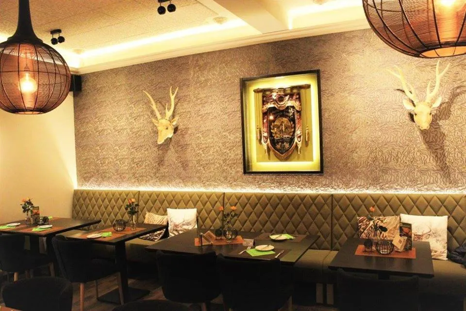 Restaurant/places to eat in Hotel Restaurant zum Schlossberg