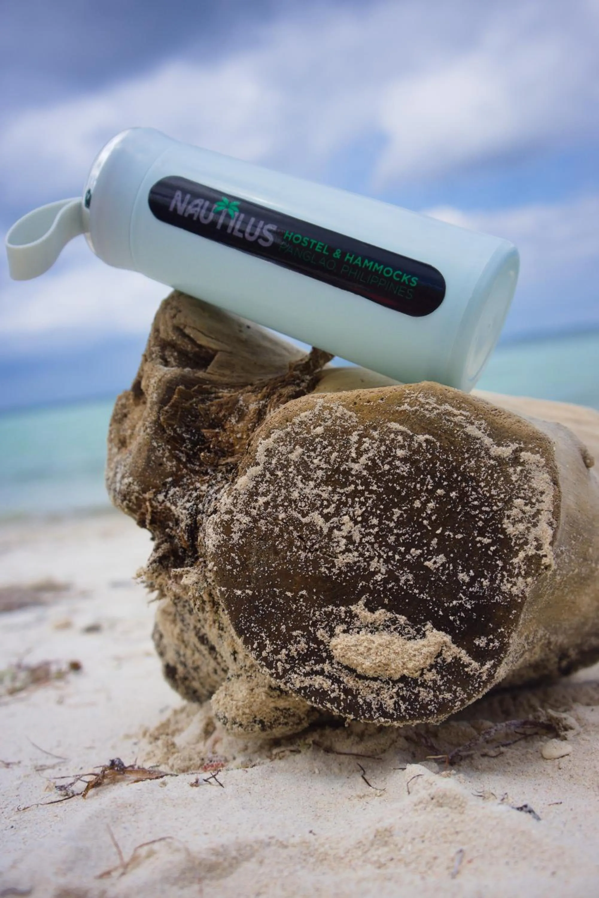 Beach in Nautilus Hostel & Hammocks