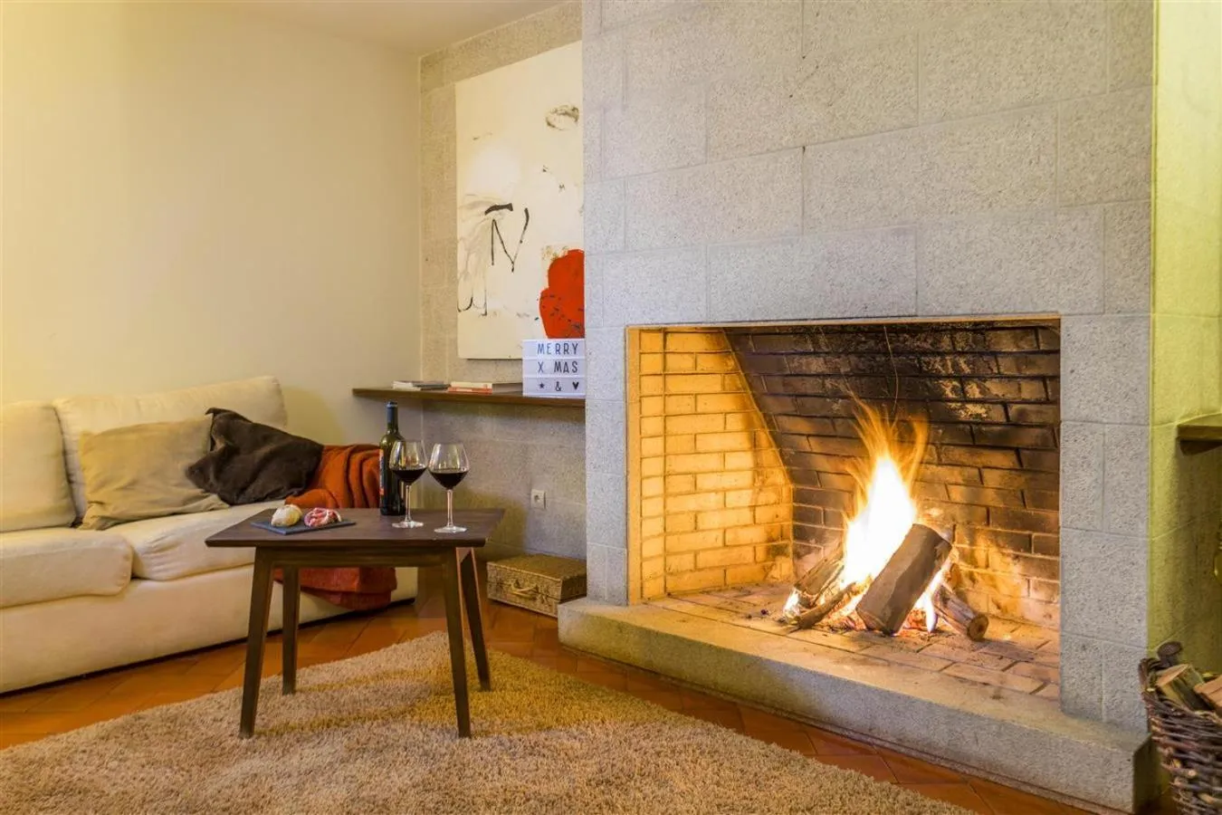 Communal lounge/ TV room in Hotel Fonte Santa