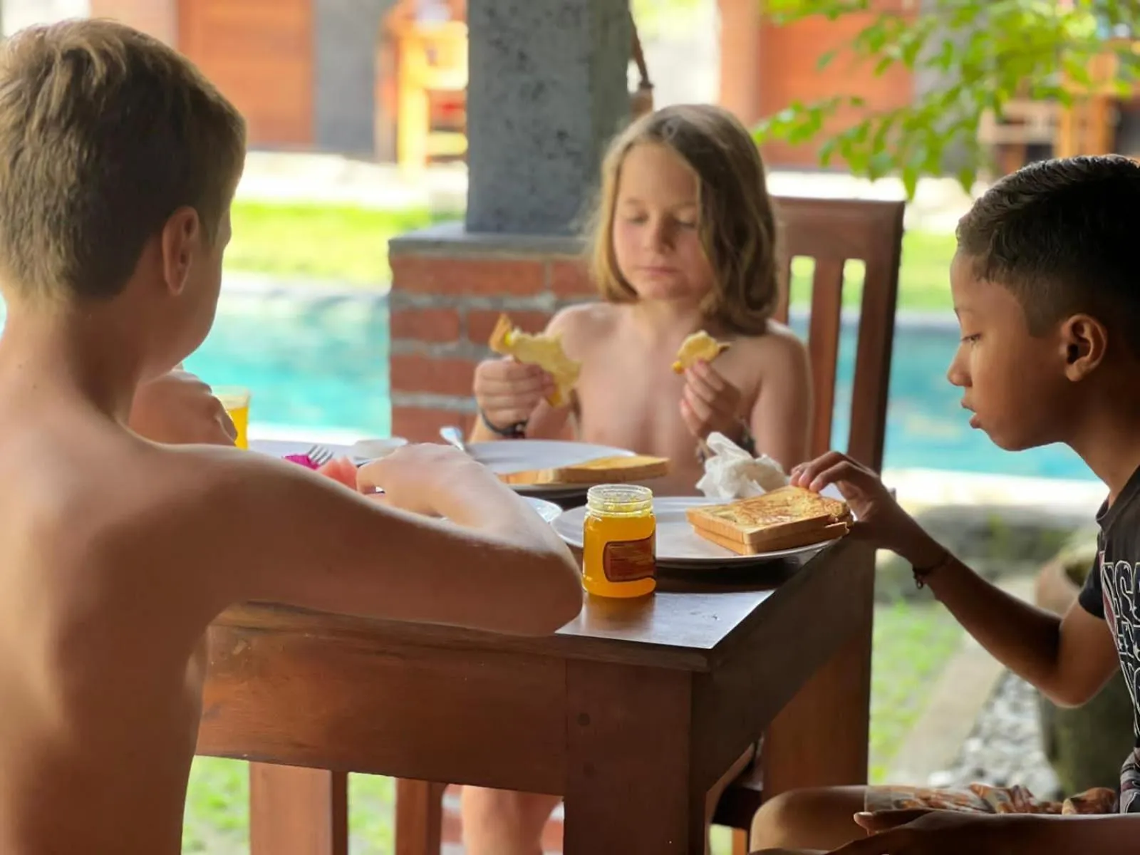 Food and drinks in Werkudara Guest House