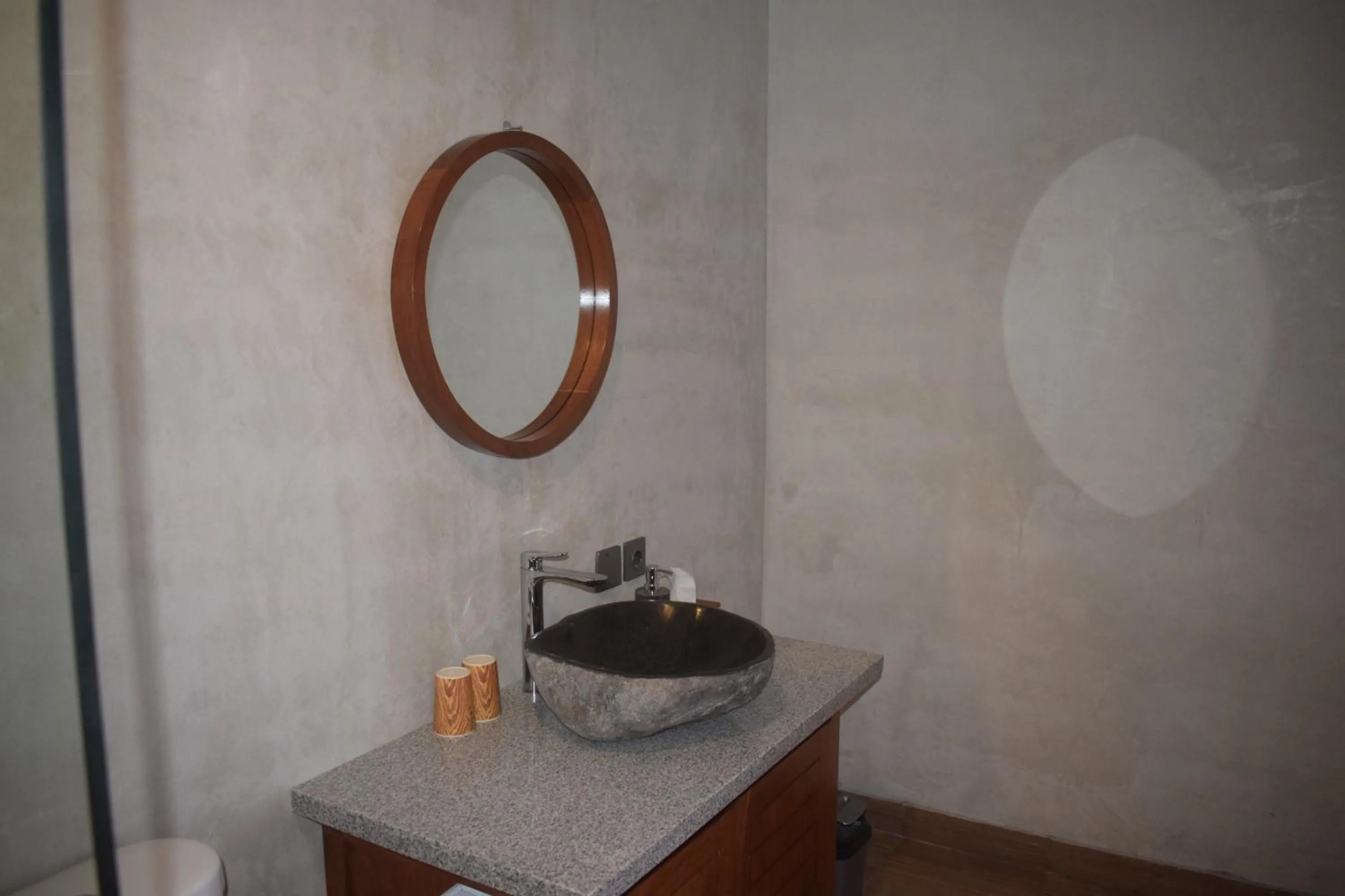 Bathroom in Werkudara Guest House