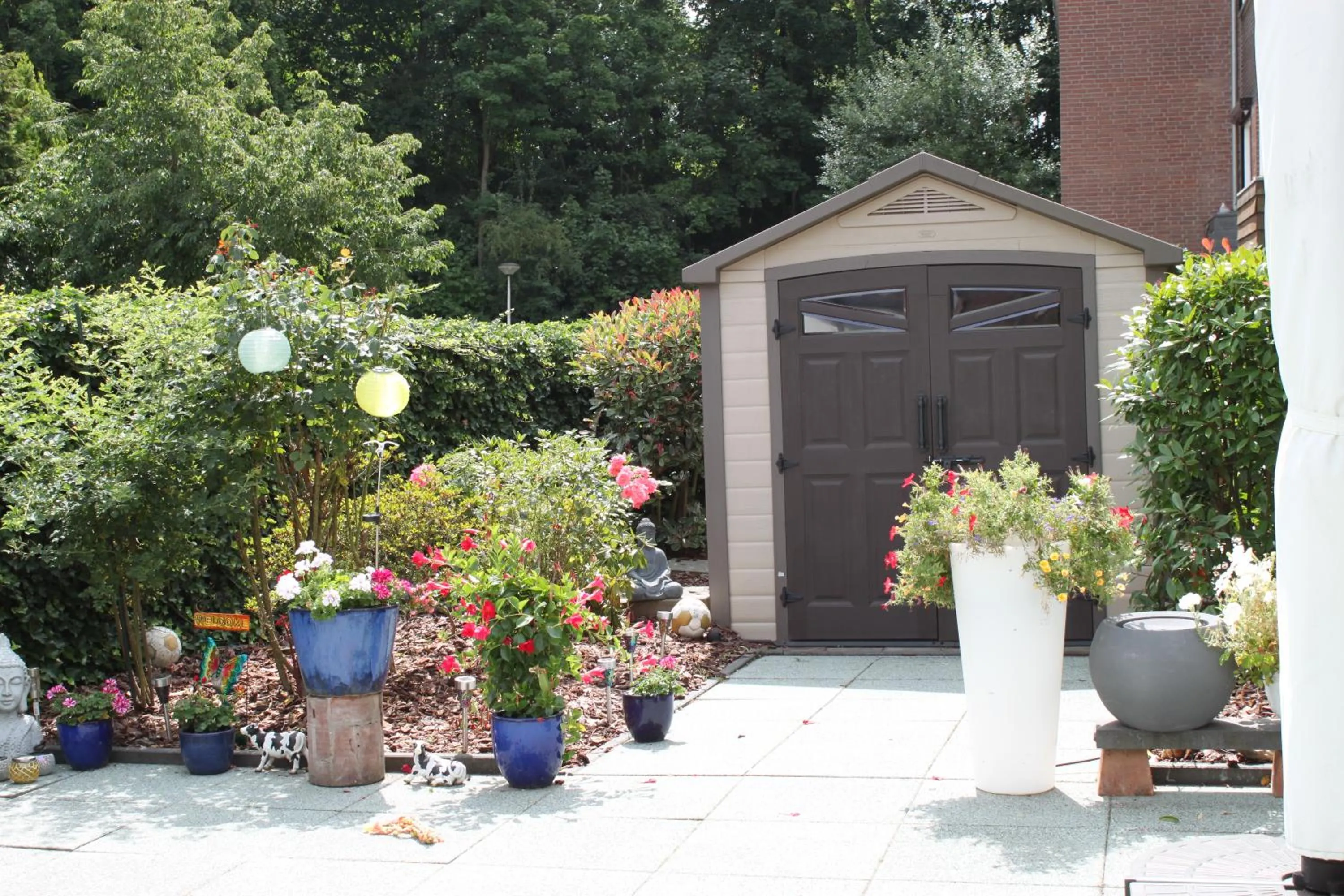 Garden view in Rene's B&B