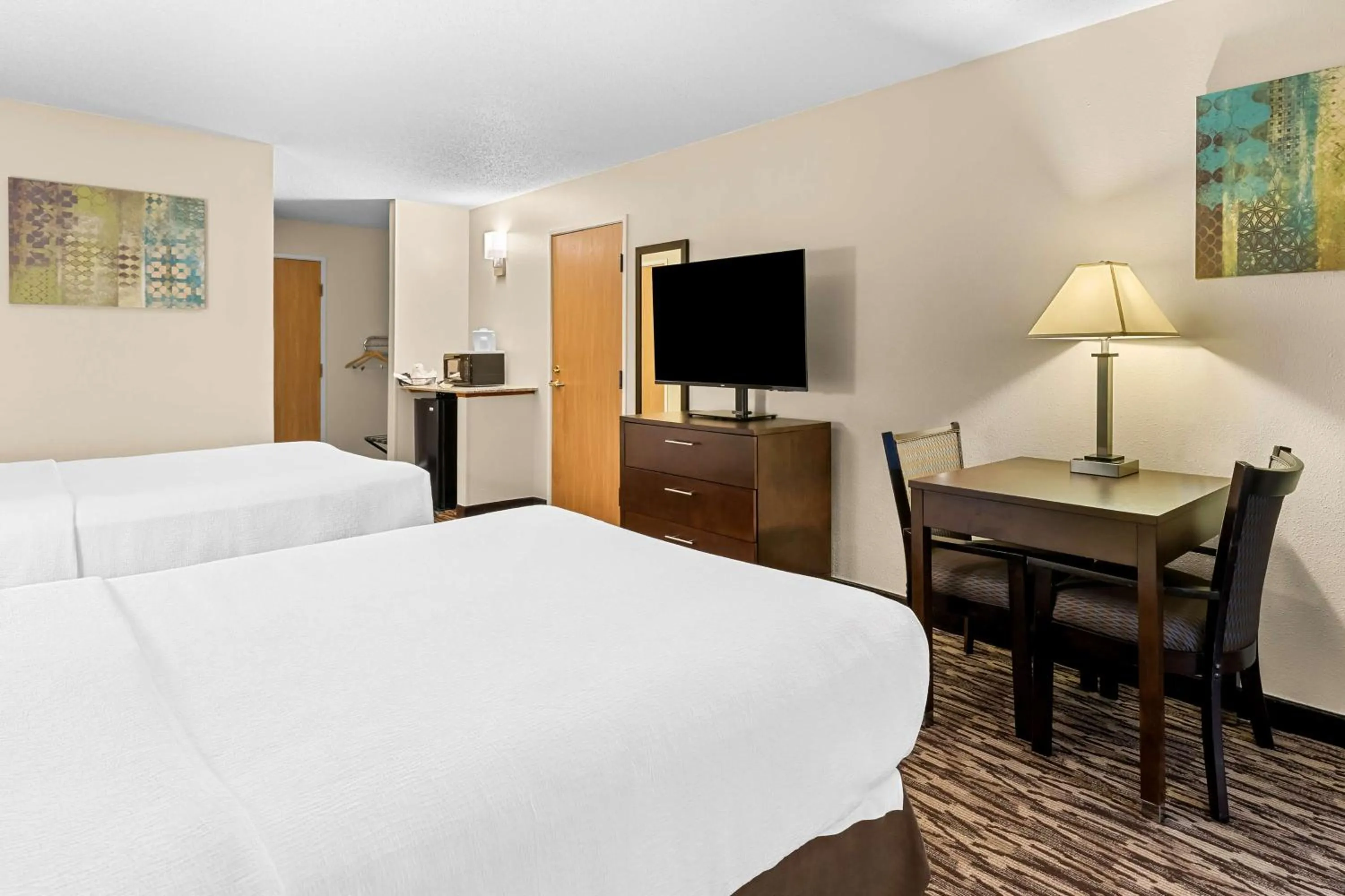 Bedroom, Bed in Best Western Baraboo Inn