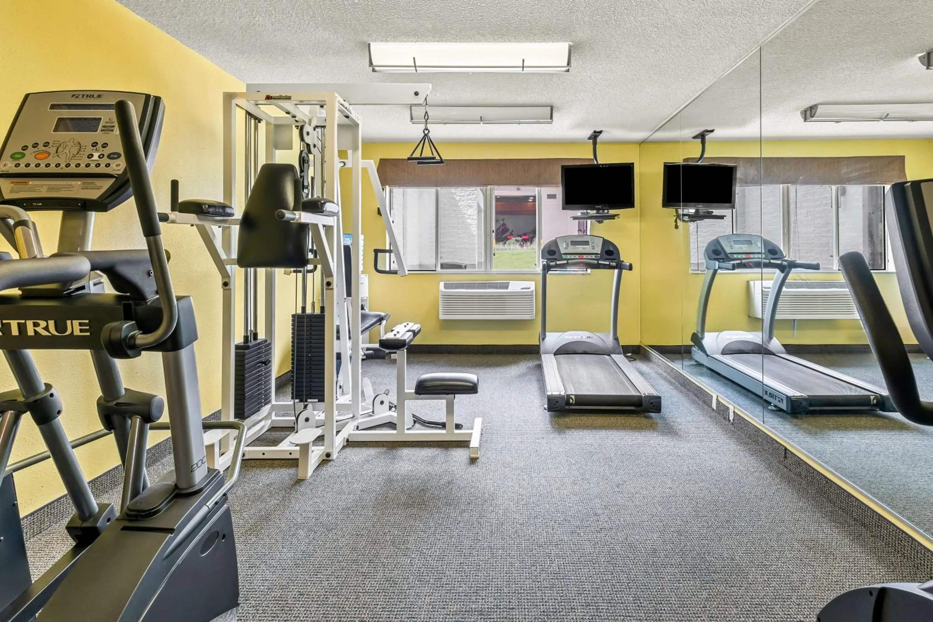 Fitness centre/facilities in Best Western Baraboo Inn