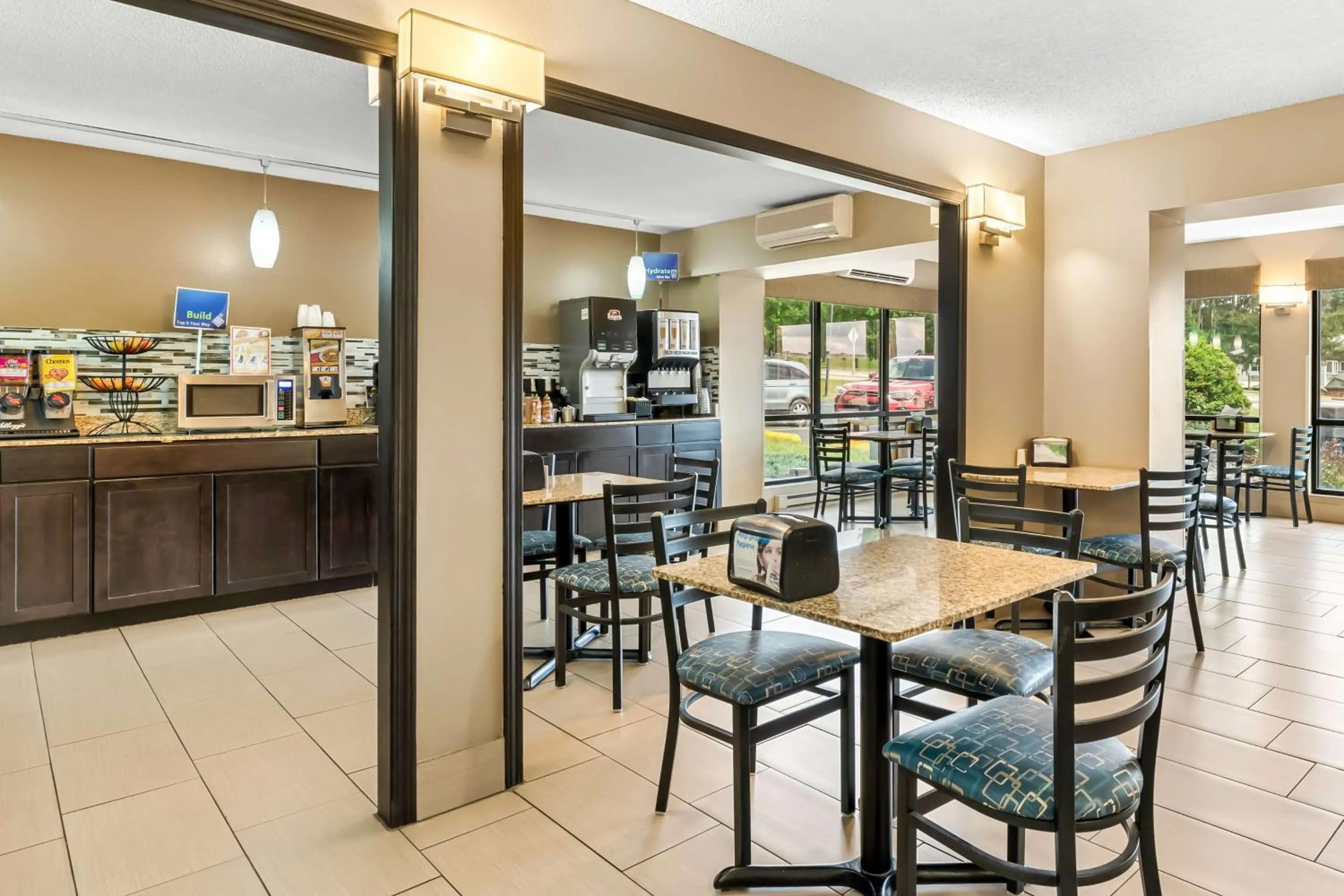 Breakfast in Best Western Baraboo Inn