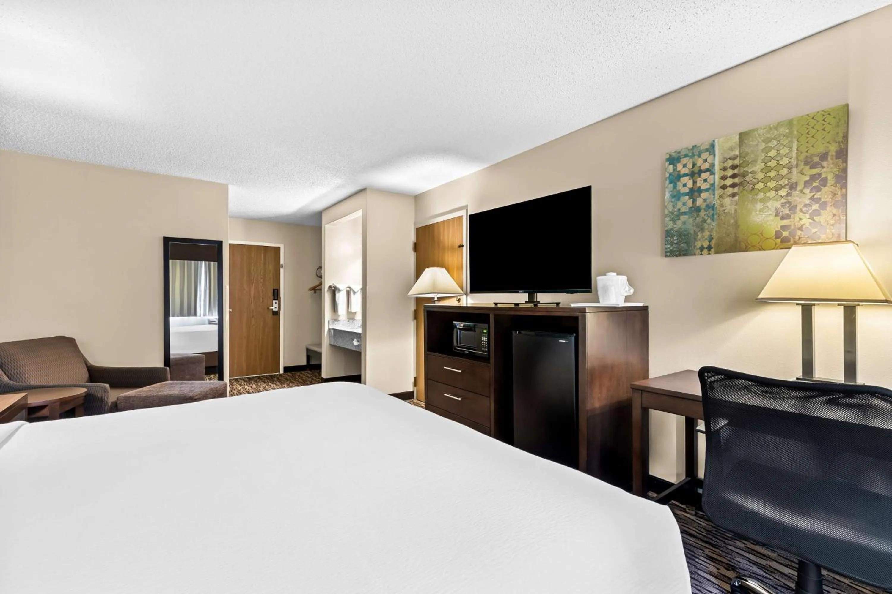 Bedroom, Bed in Best Western Baraboo Inn