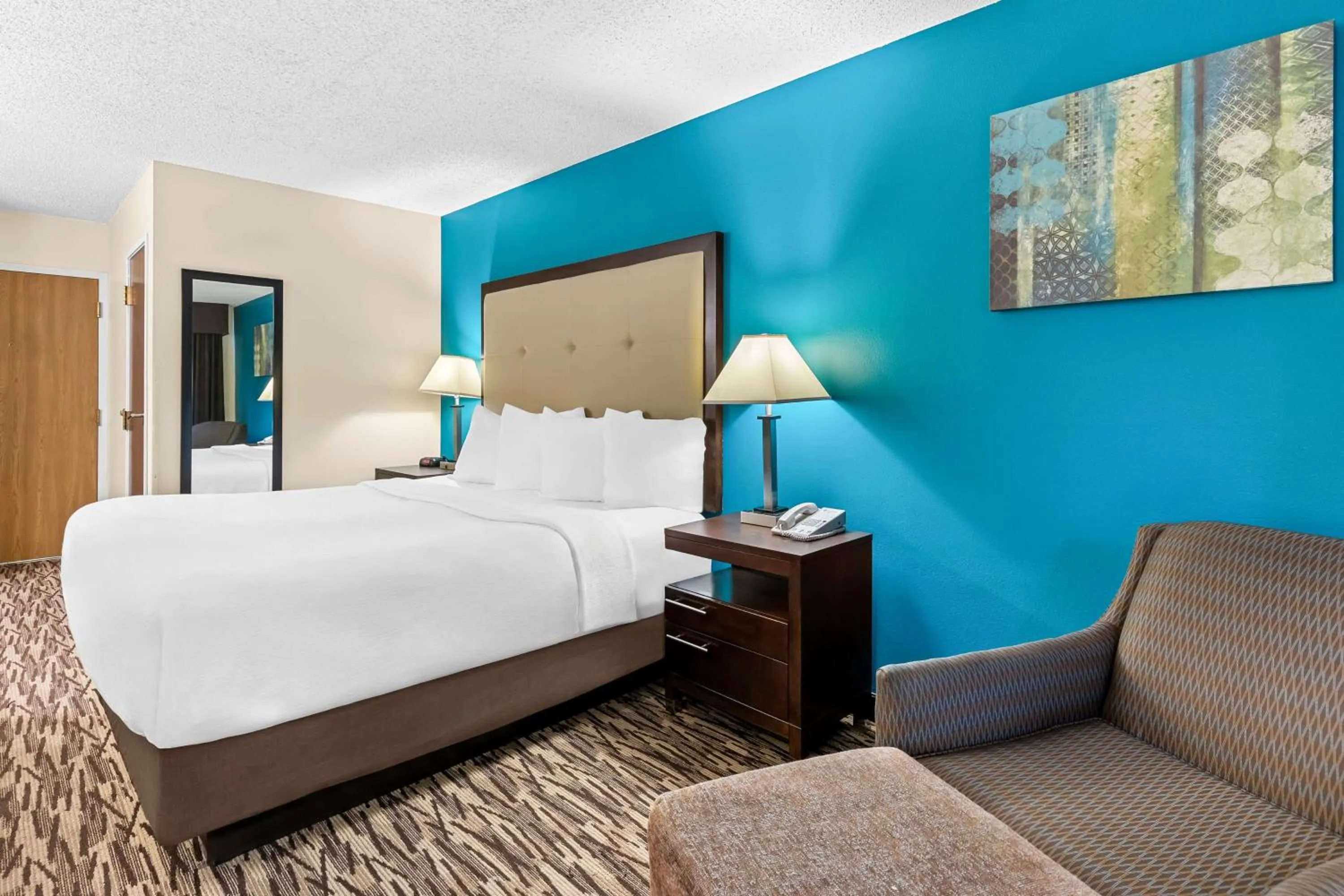 Bedroom, Bed in Best Western Baraboo Inn