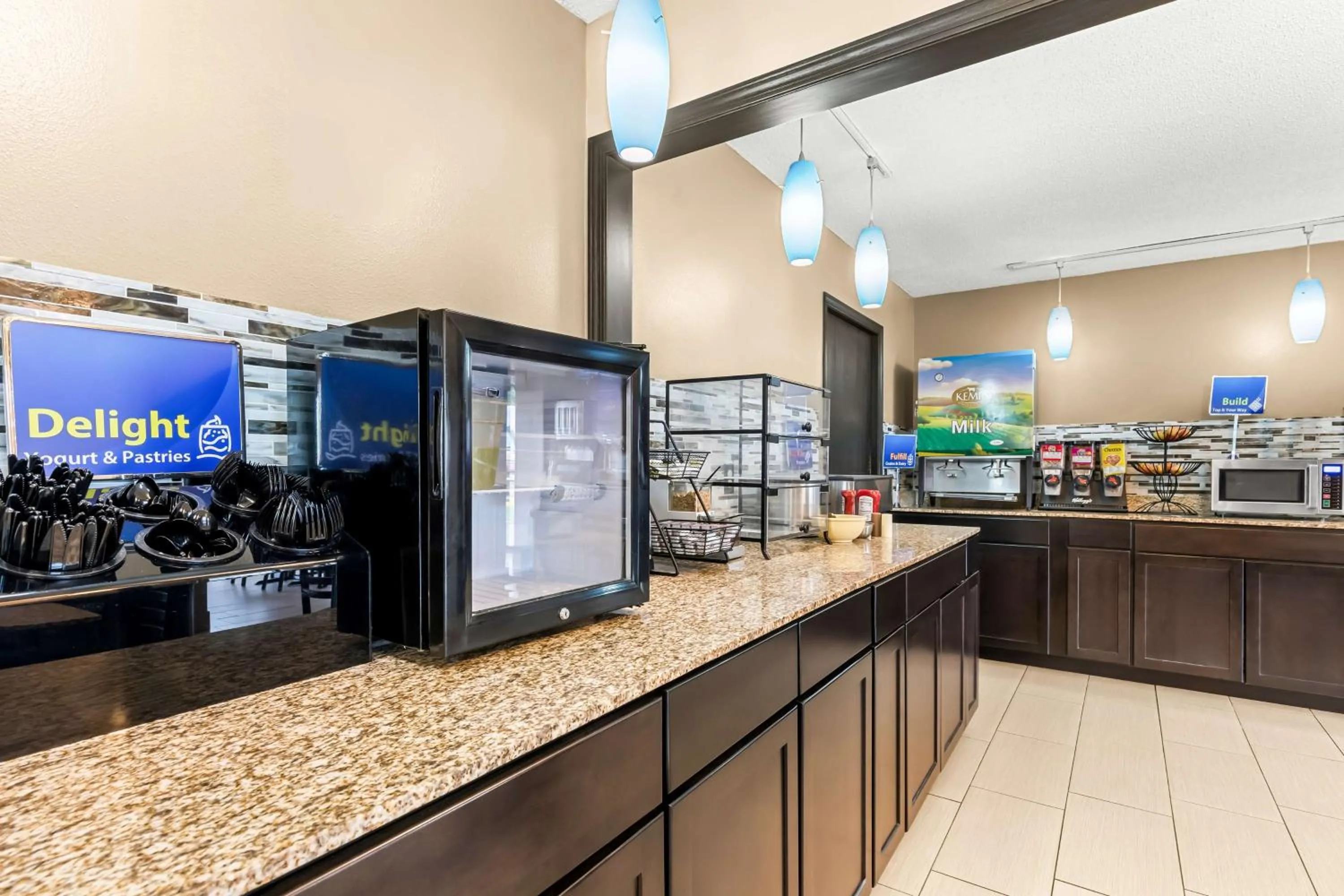 Breakfast in Best Western Baraboo Inn