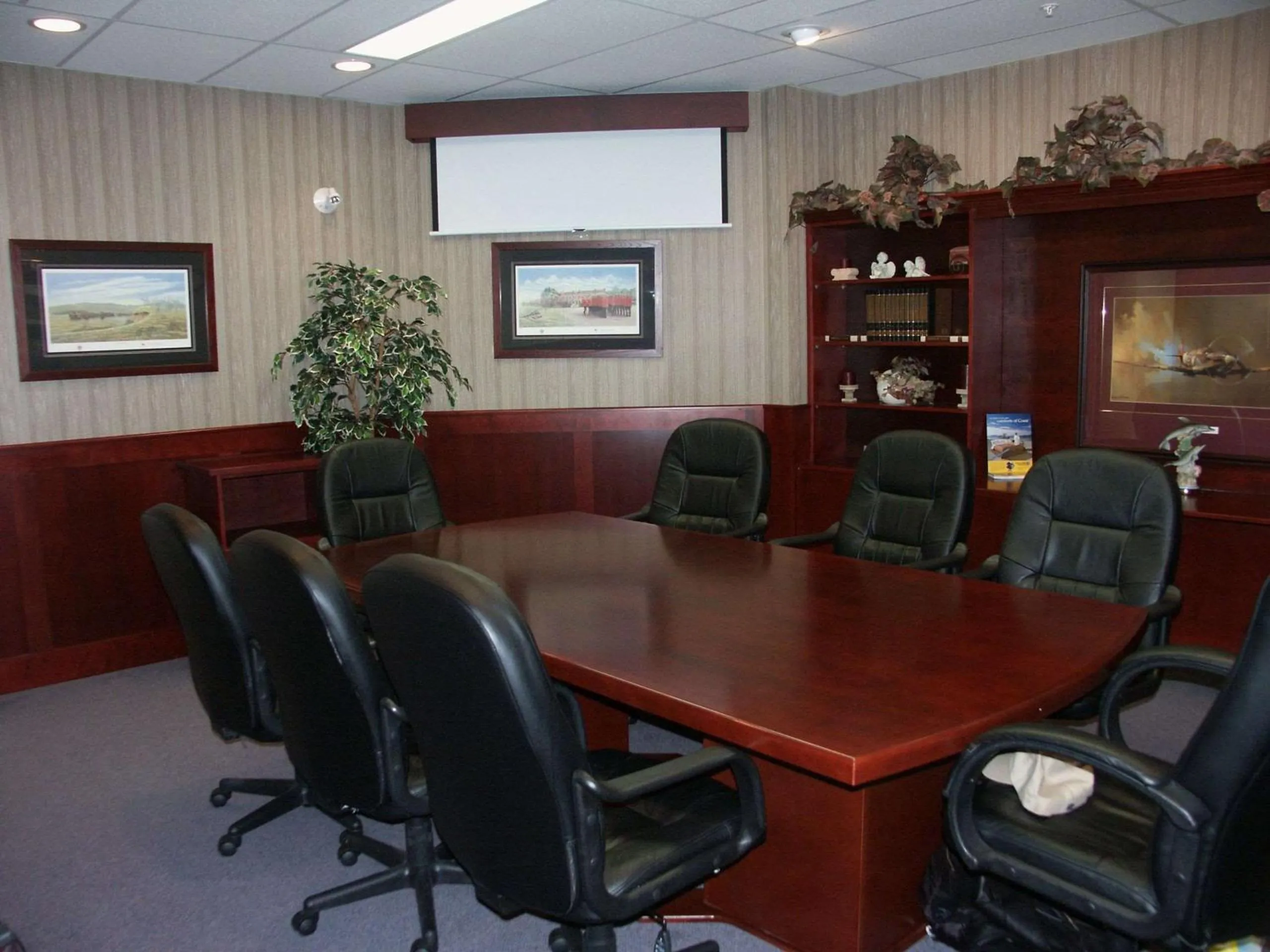 Meeting/conference room in Coast Abbotsford Hotel & Suites