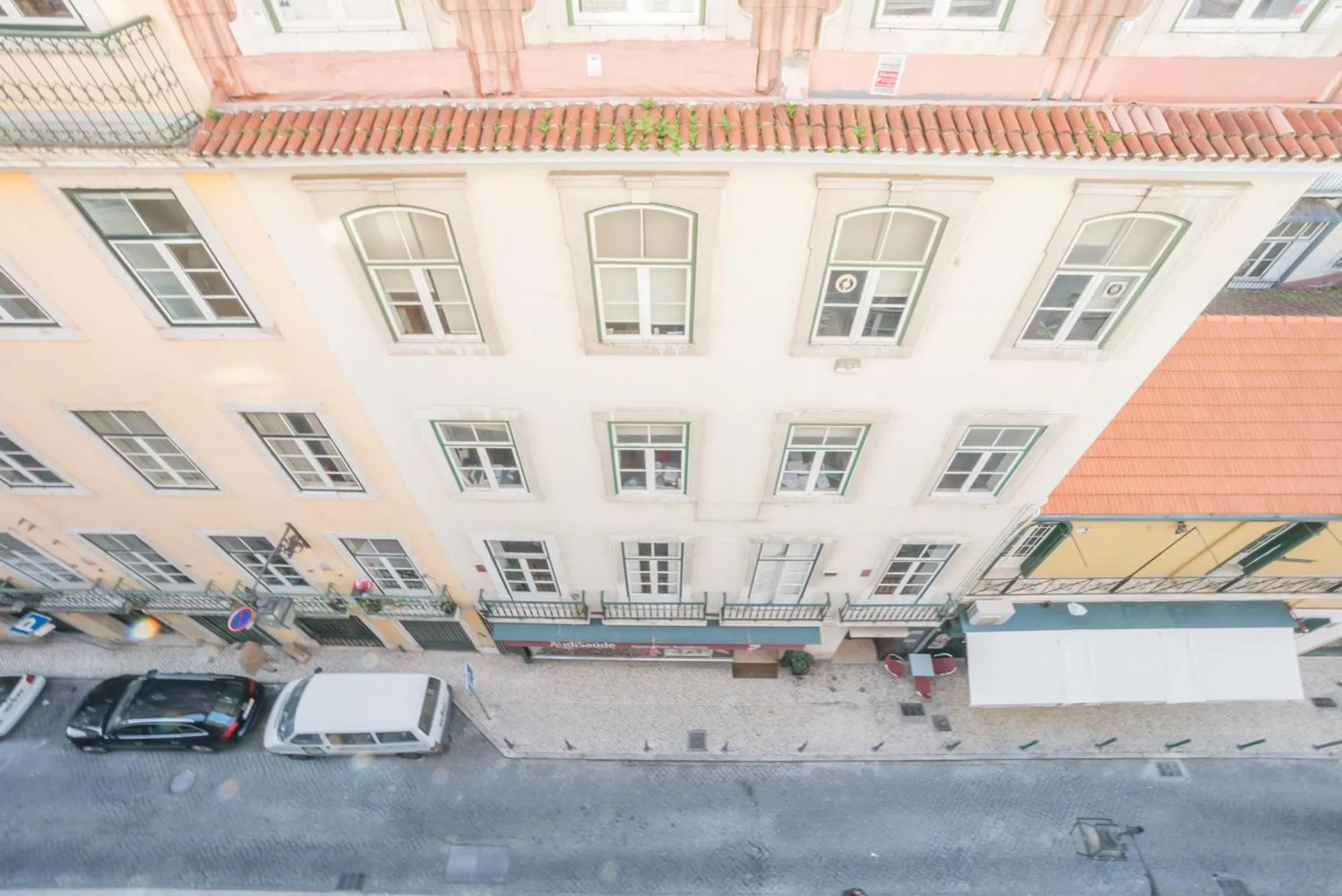 Street view in Vistas de Lisboa Hostel