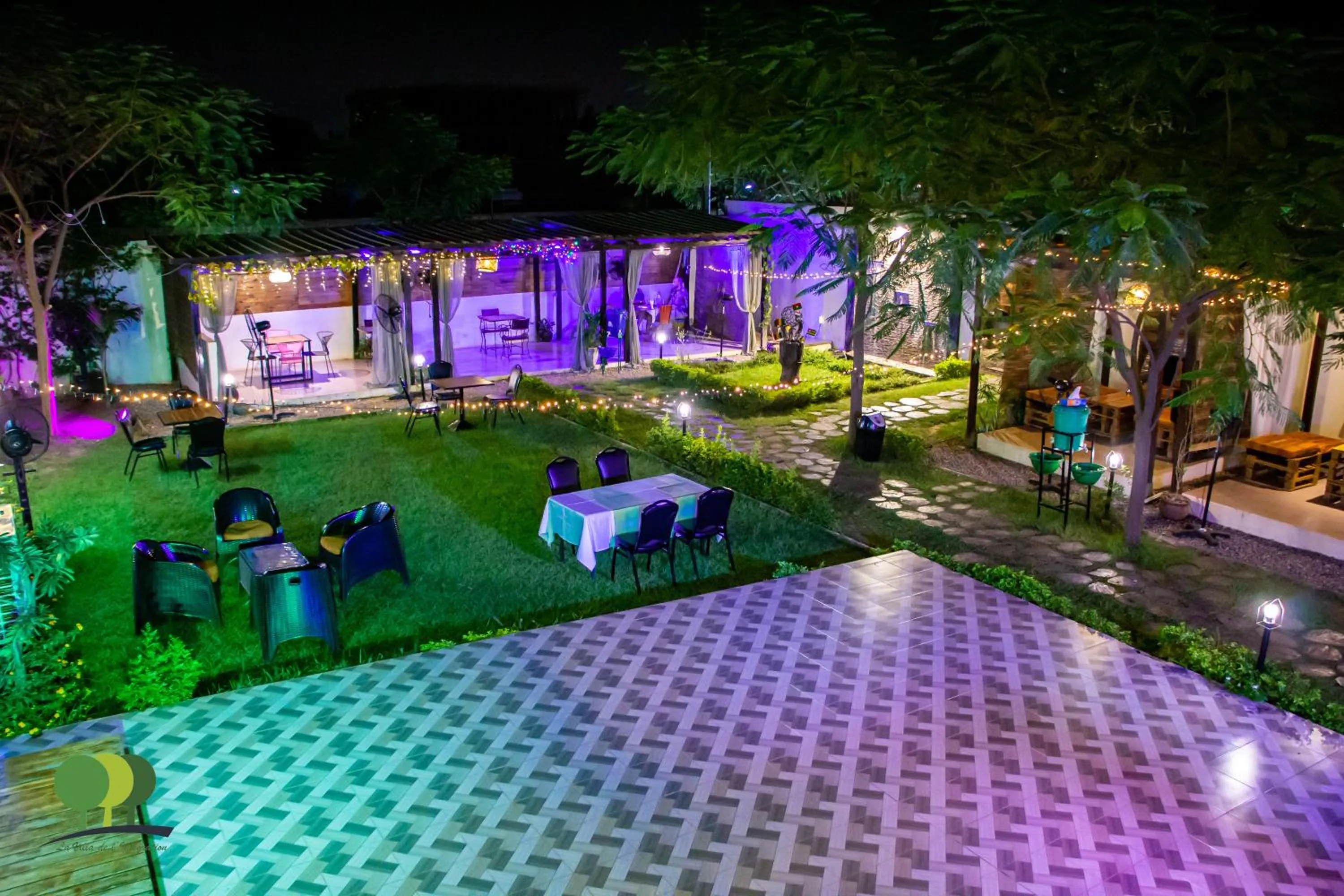 Garden view in VILLA DE L'INTEGRATION