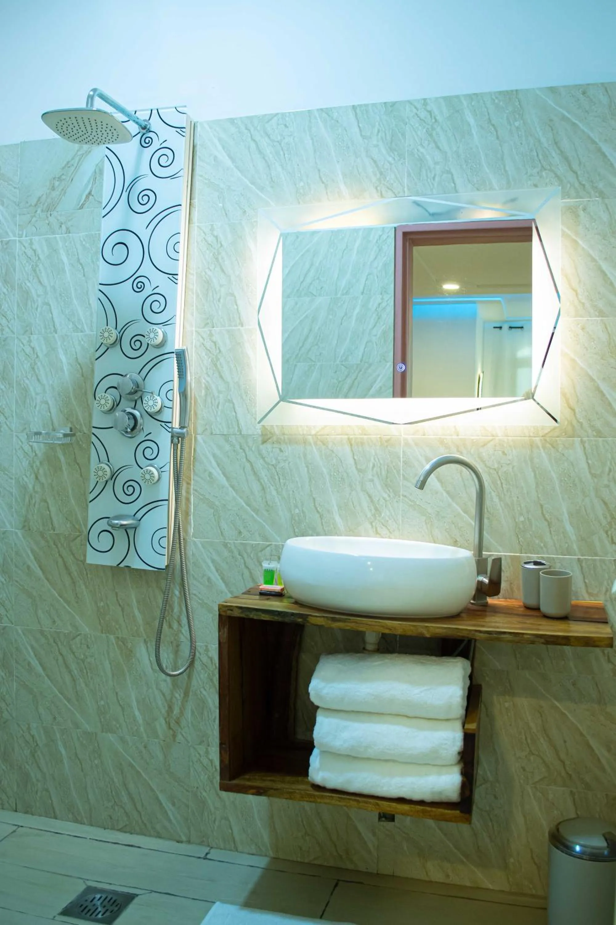 Bathroom in VILLA DE L'INTEGRATION