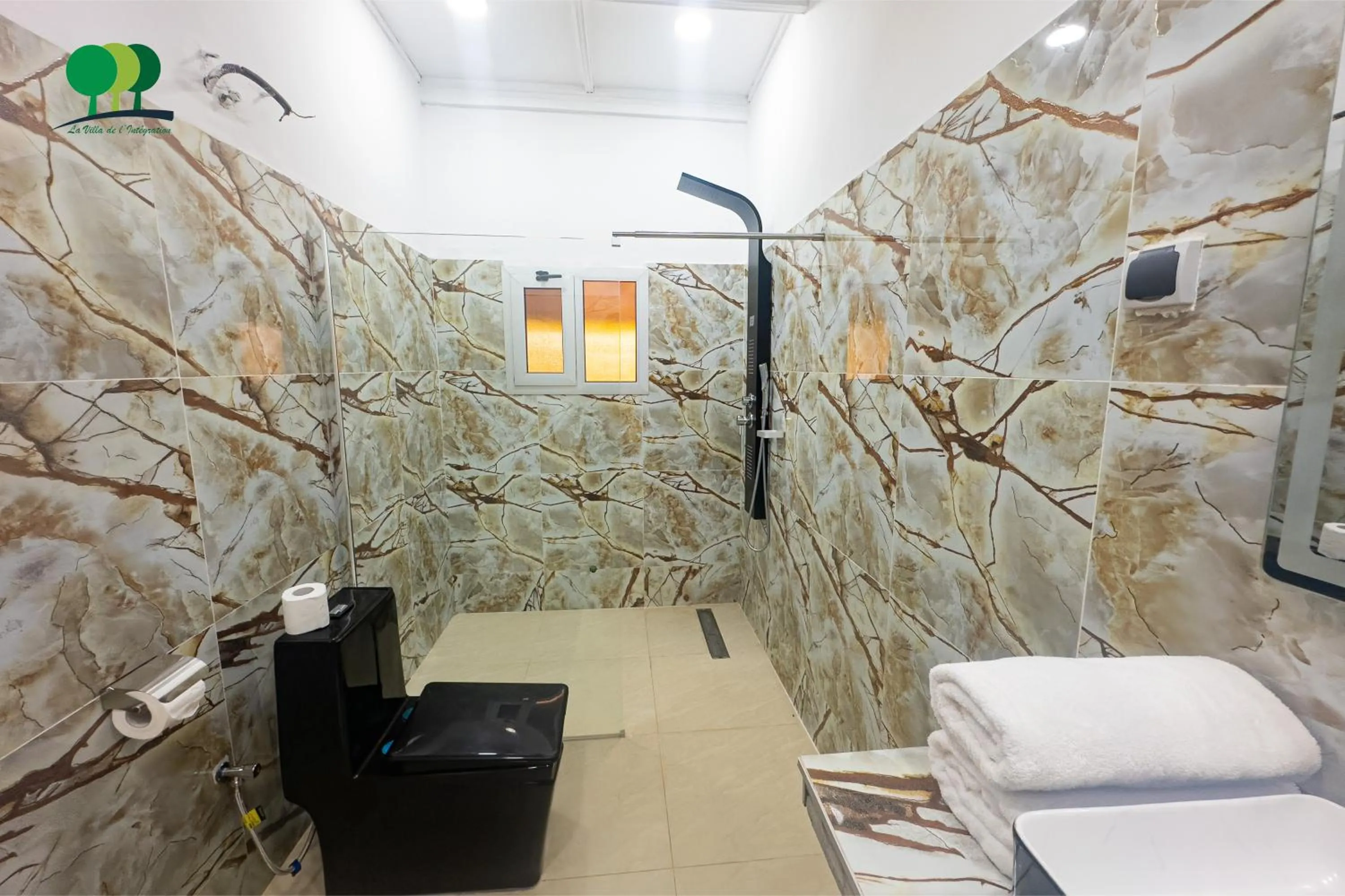 Bathroom in VILLA DE L'INTEGRATION