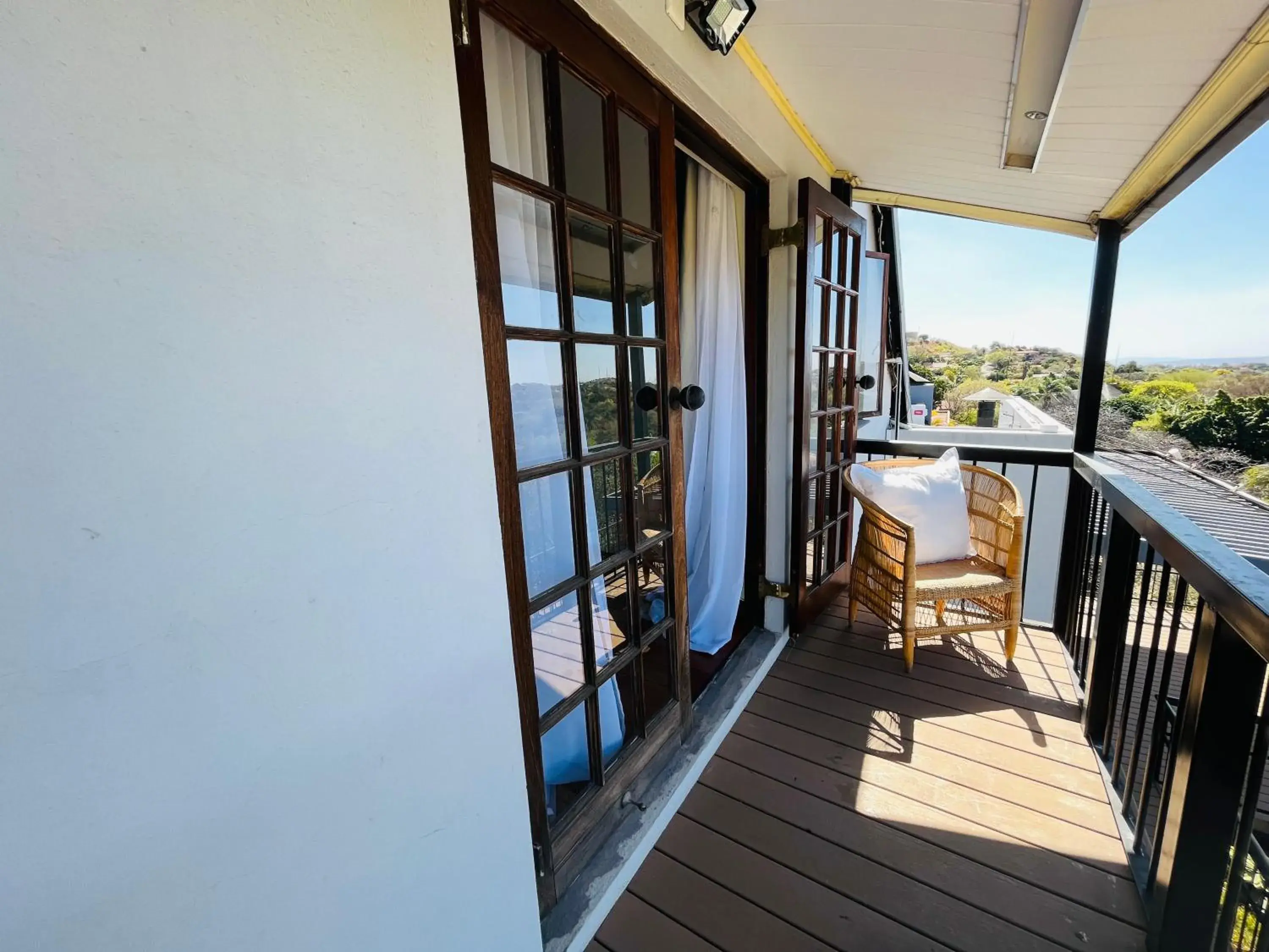 Deluxe Double or Twin Room with Balcony in Bokamoso Views Deluxe Double or Twin Room with Balcony in Bokamoso Views