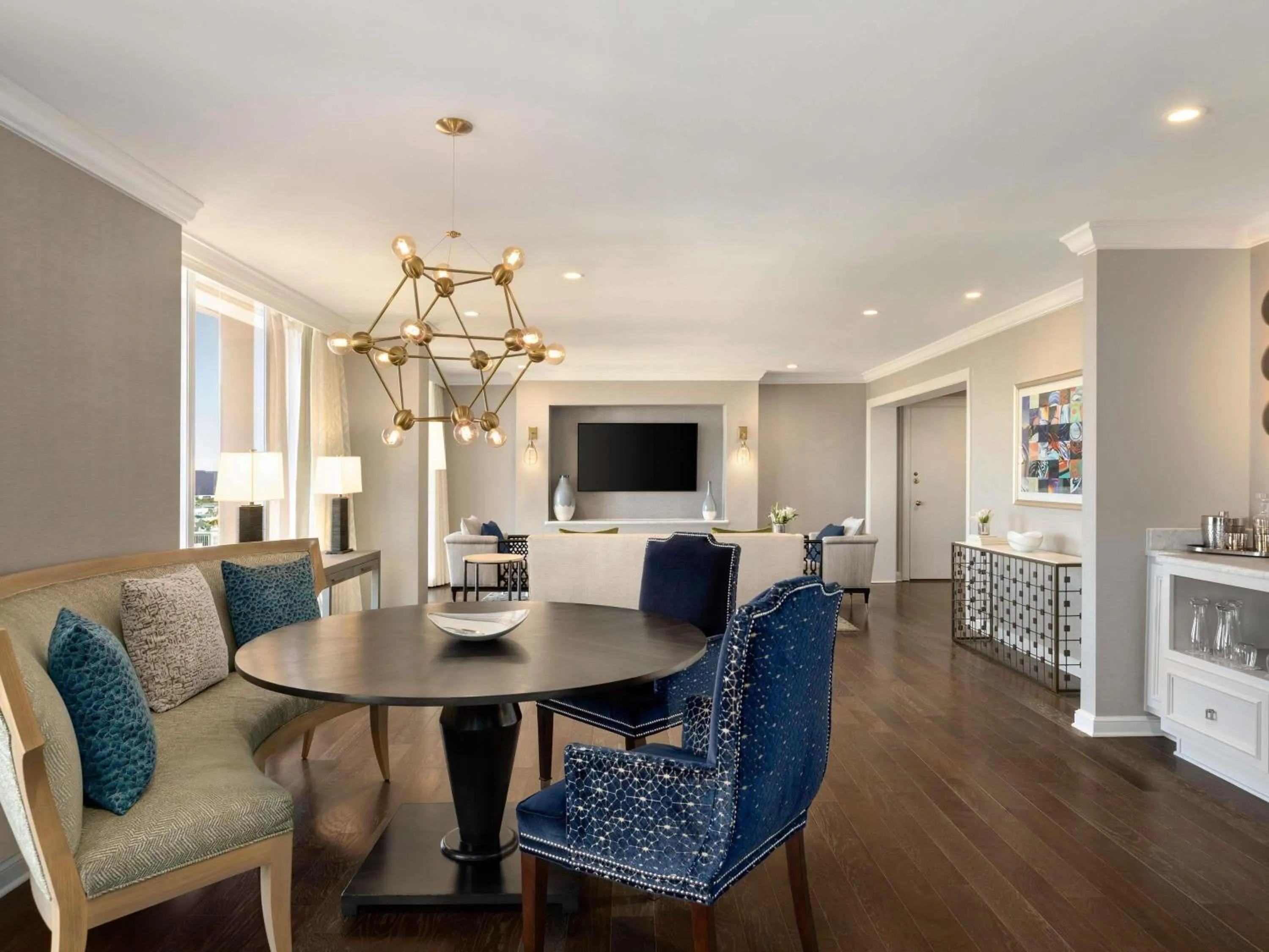 Bedroom in Fairmont Dallas