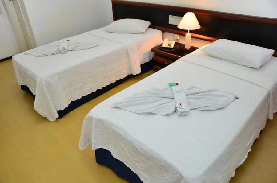 Photo of the whole room, Bed in Pekin Palace Hotel