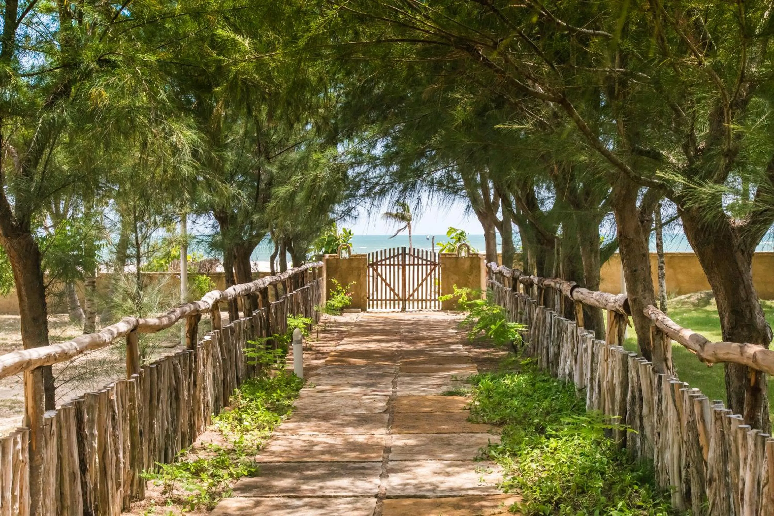 Facade/entrance in Villa del Mar Praia Hotel