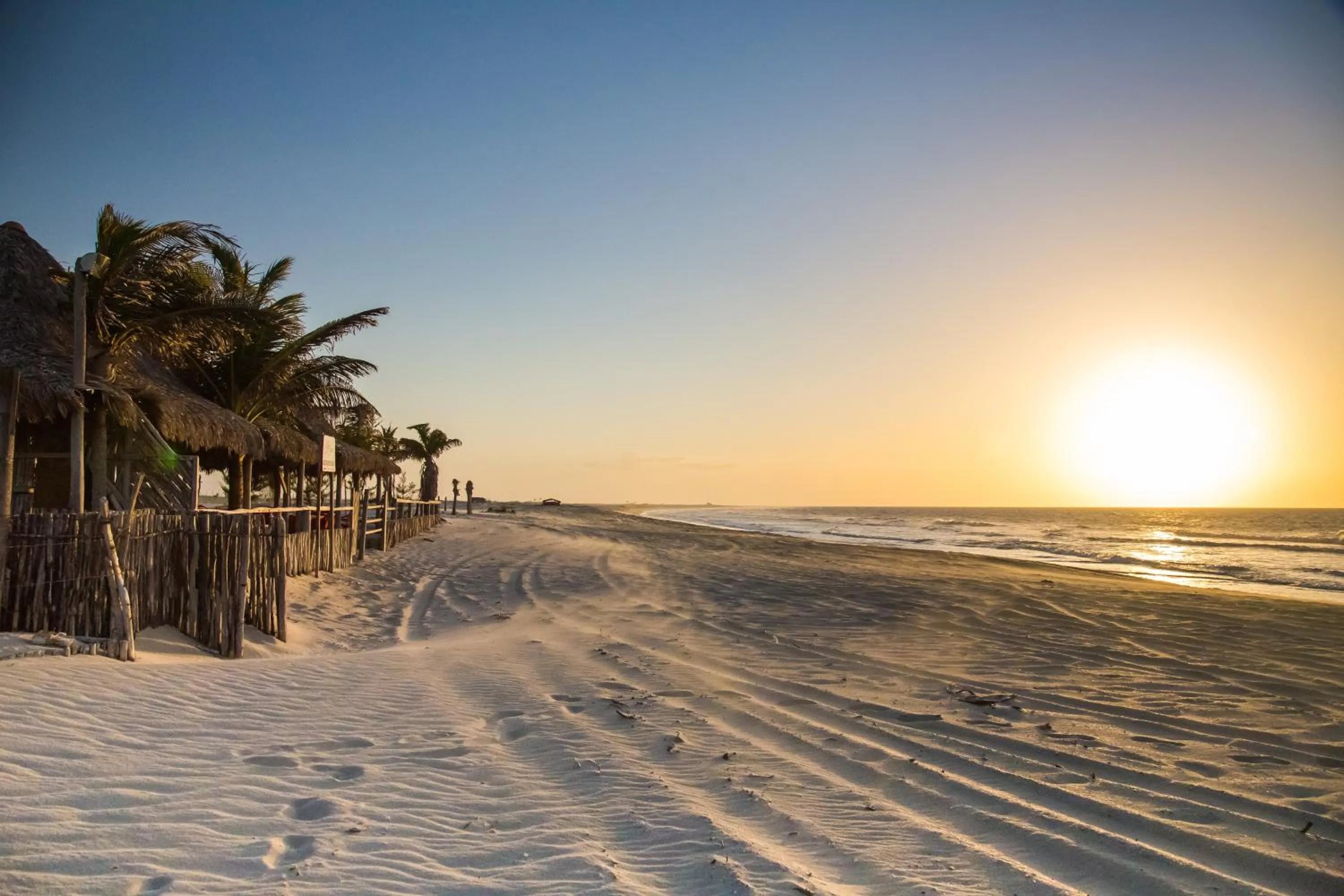 Restaurant/places to eat in Villa del Mar Praia Hotel