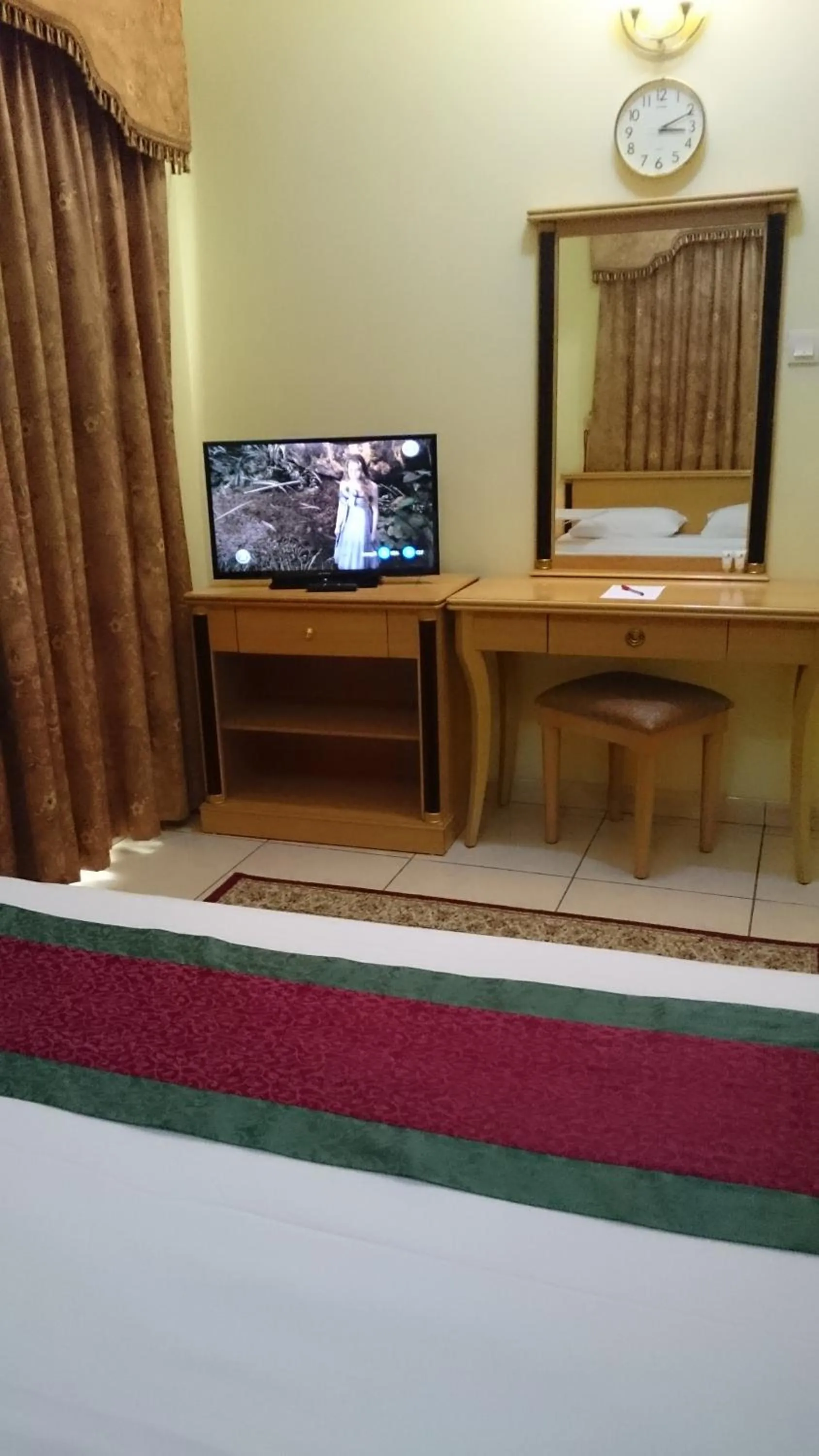 TV and multimedia in Muscat International Hotel