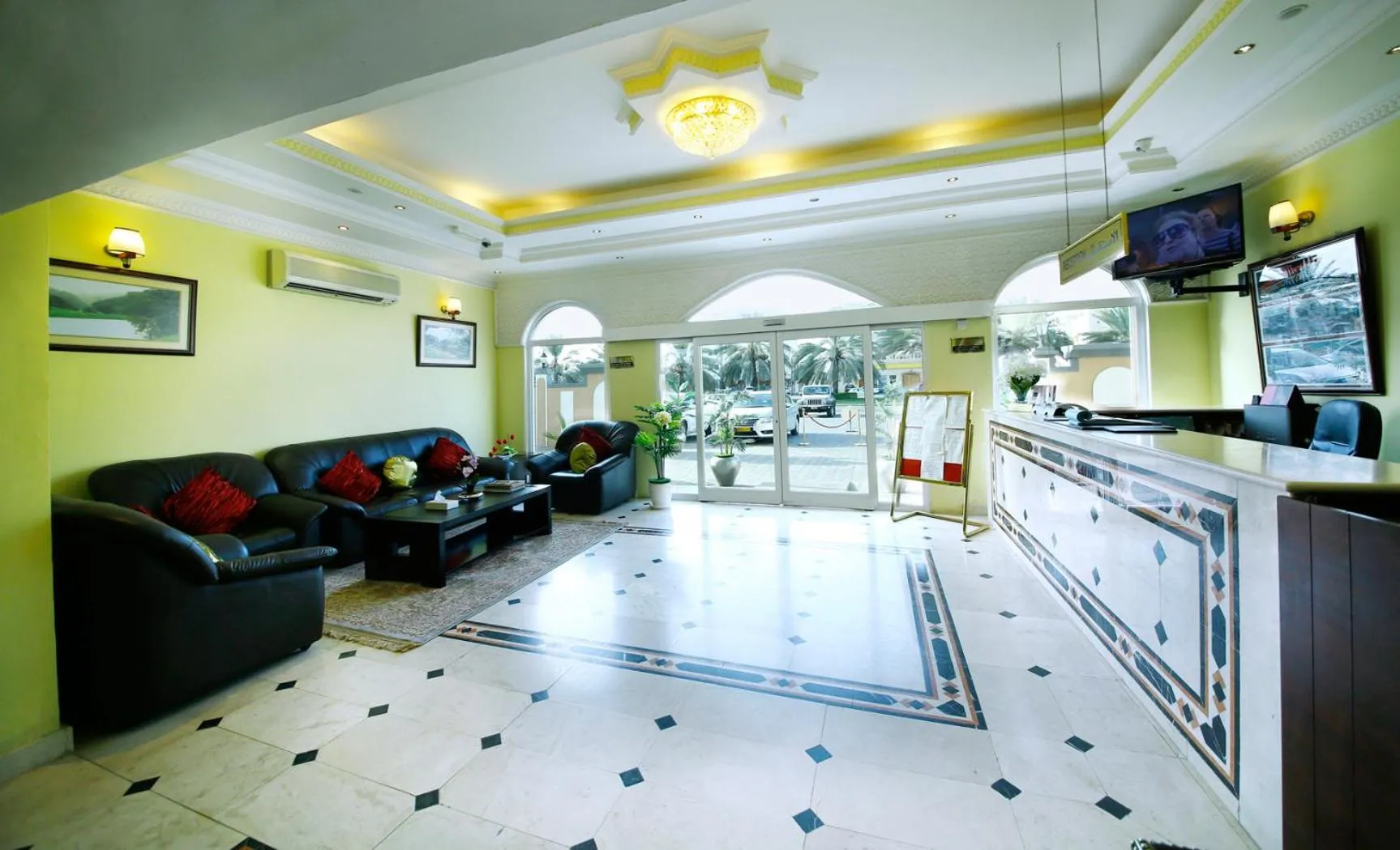 Lobby or reception in Muscat International Hotel